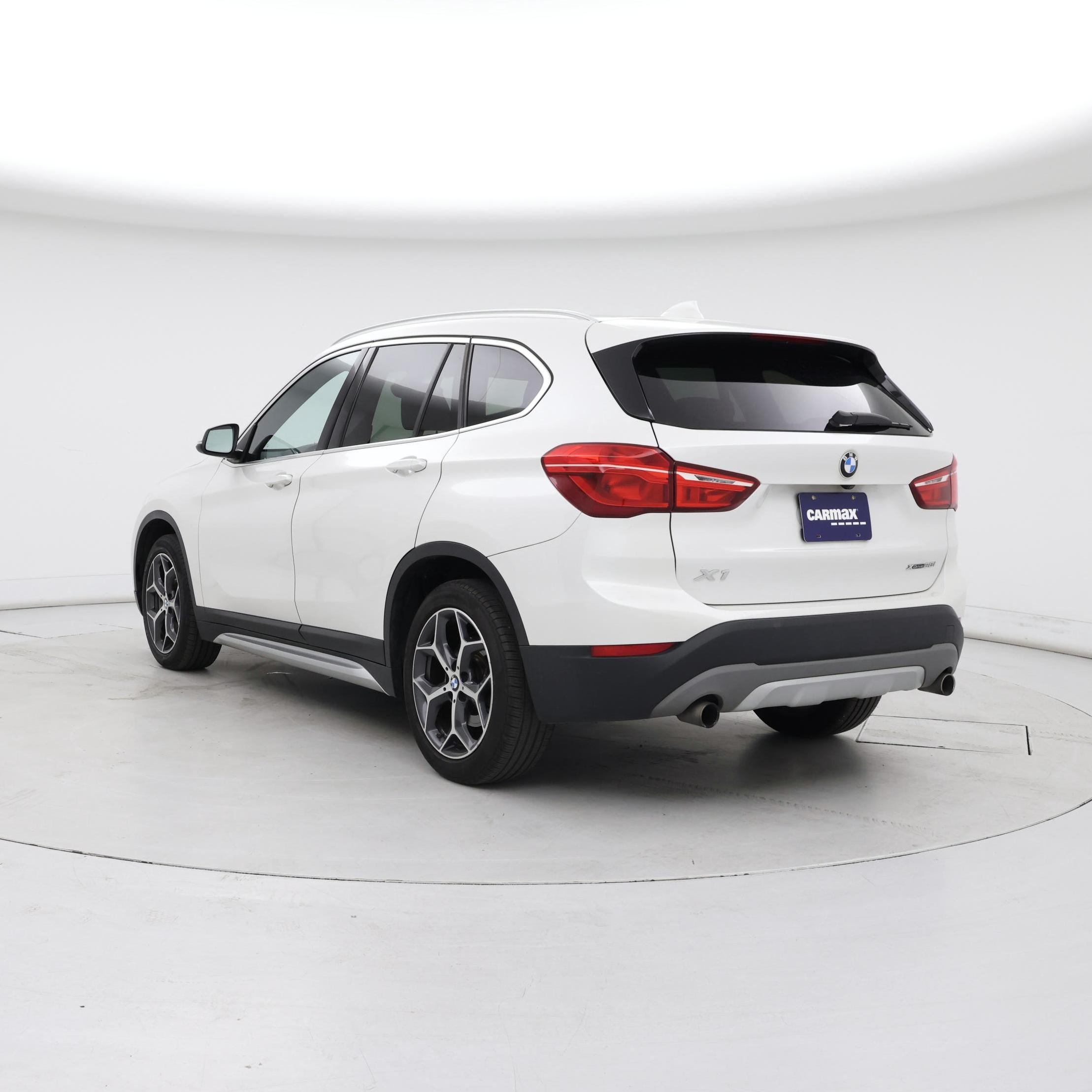 Thumbnail: 2018 BMW X1 - 2