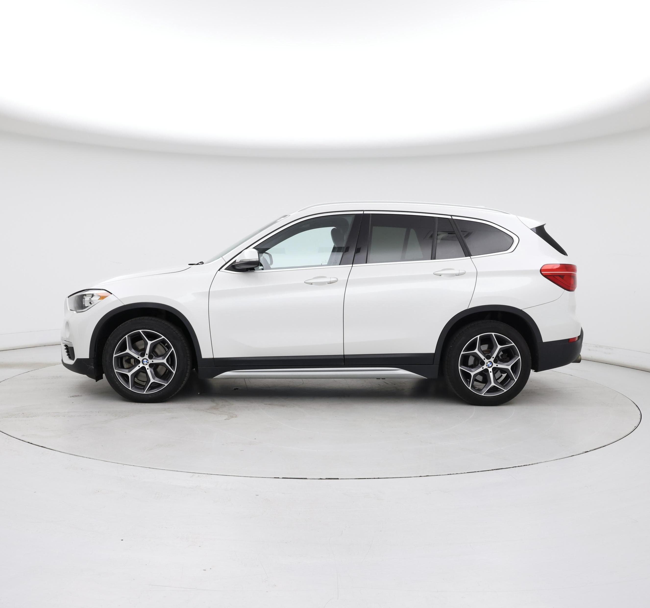 Thumbnail: 2018 BMW X1 - 3