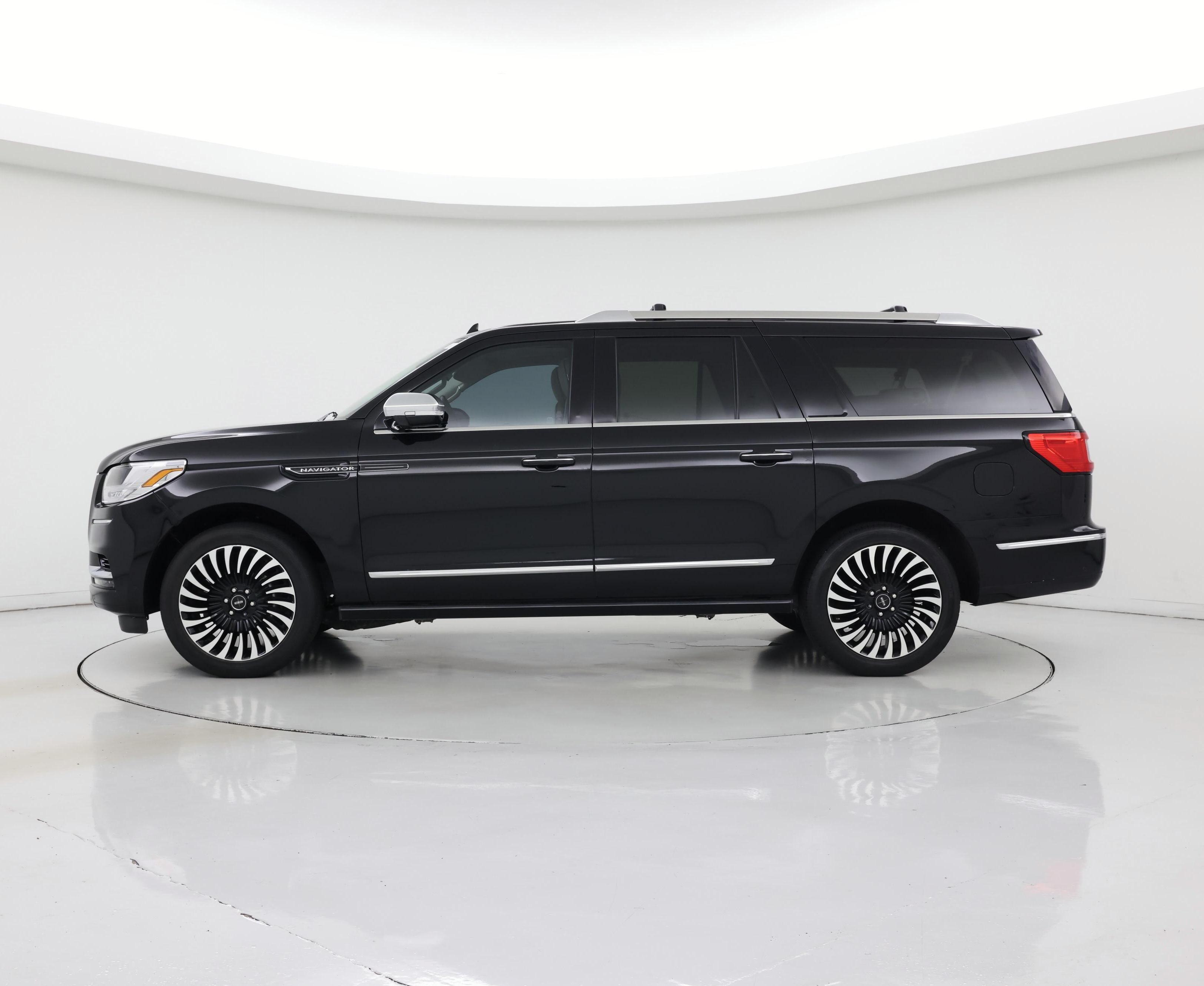 Thumbnail: 2020 Lincoln Navigator L - 3