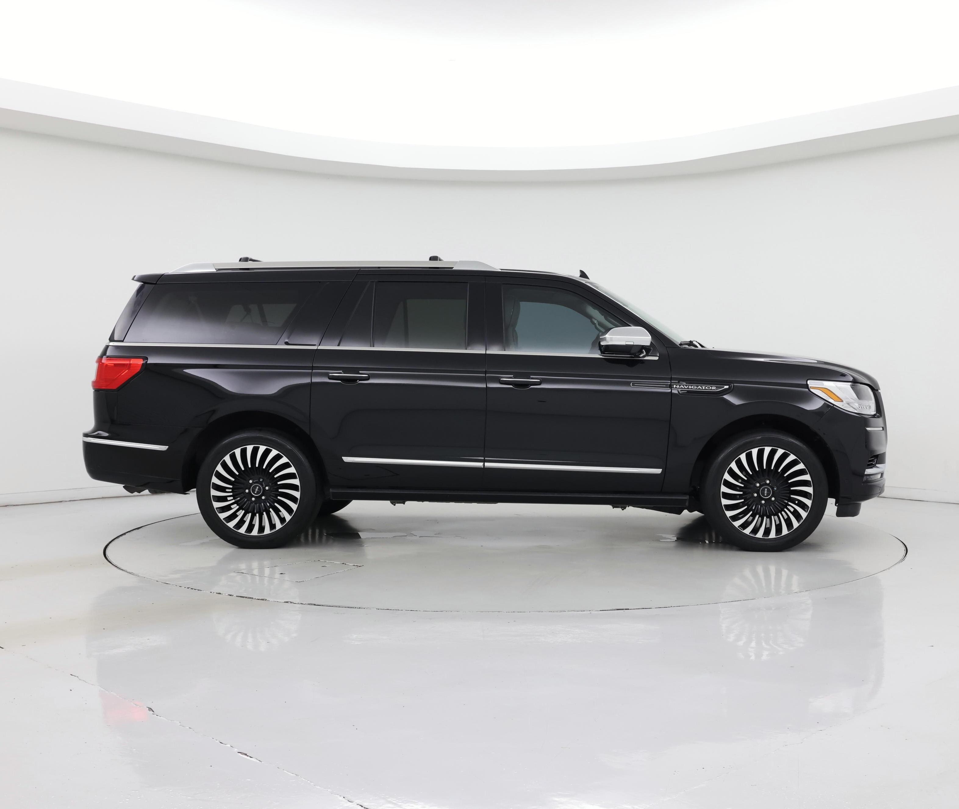 Thumbnail: 2020 Lincoln Navigator L - 7