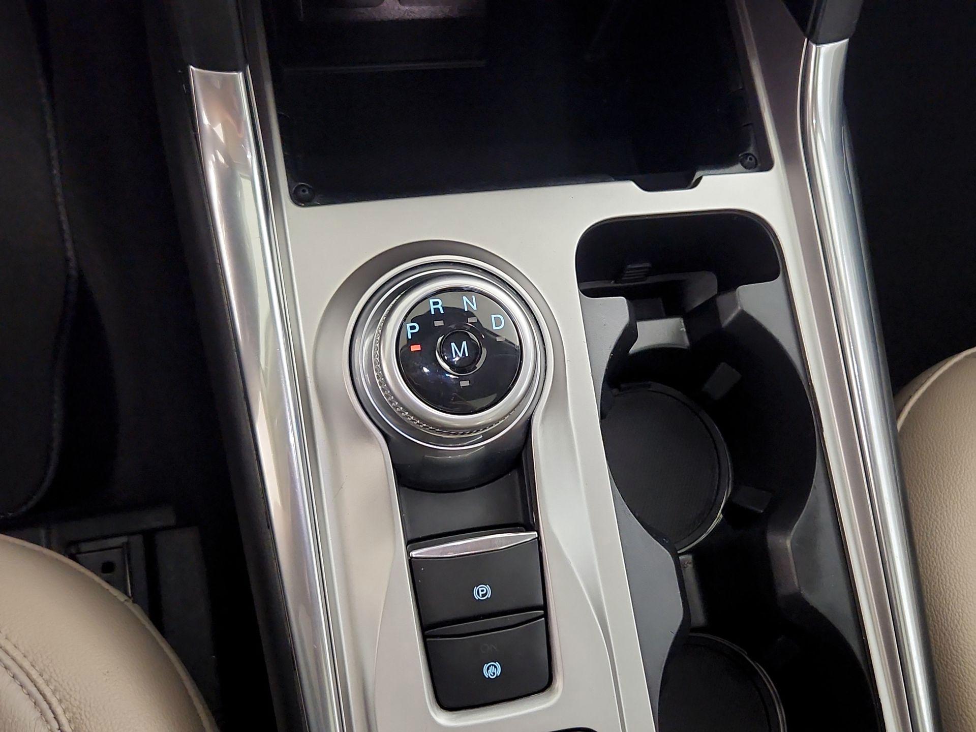 Thumbnail: 2020 Ford Explorer - 18