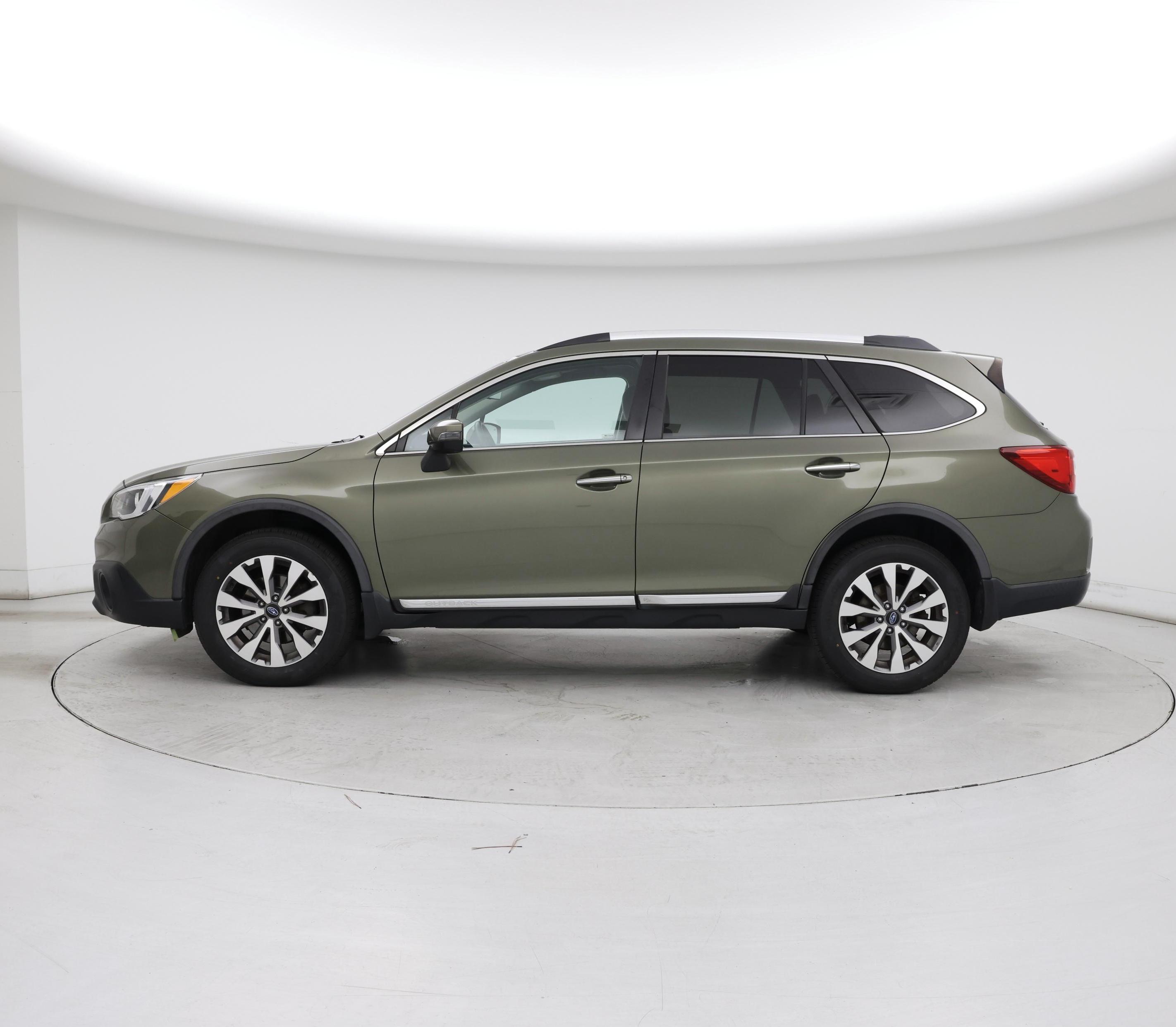 Thumbnail: 2017 Subaru Outback - 3