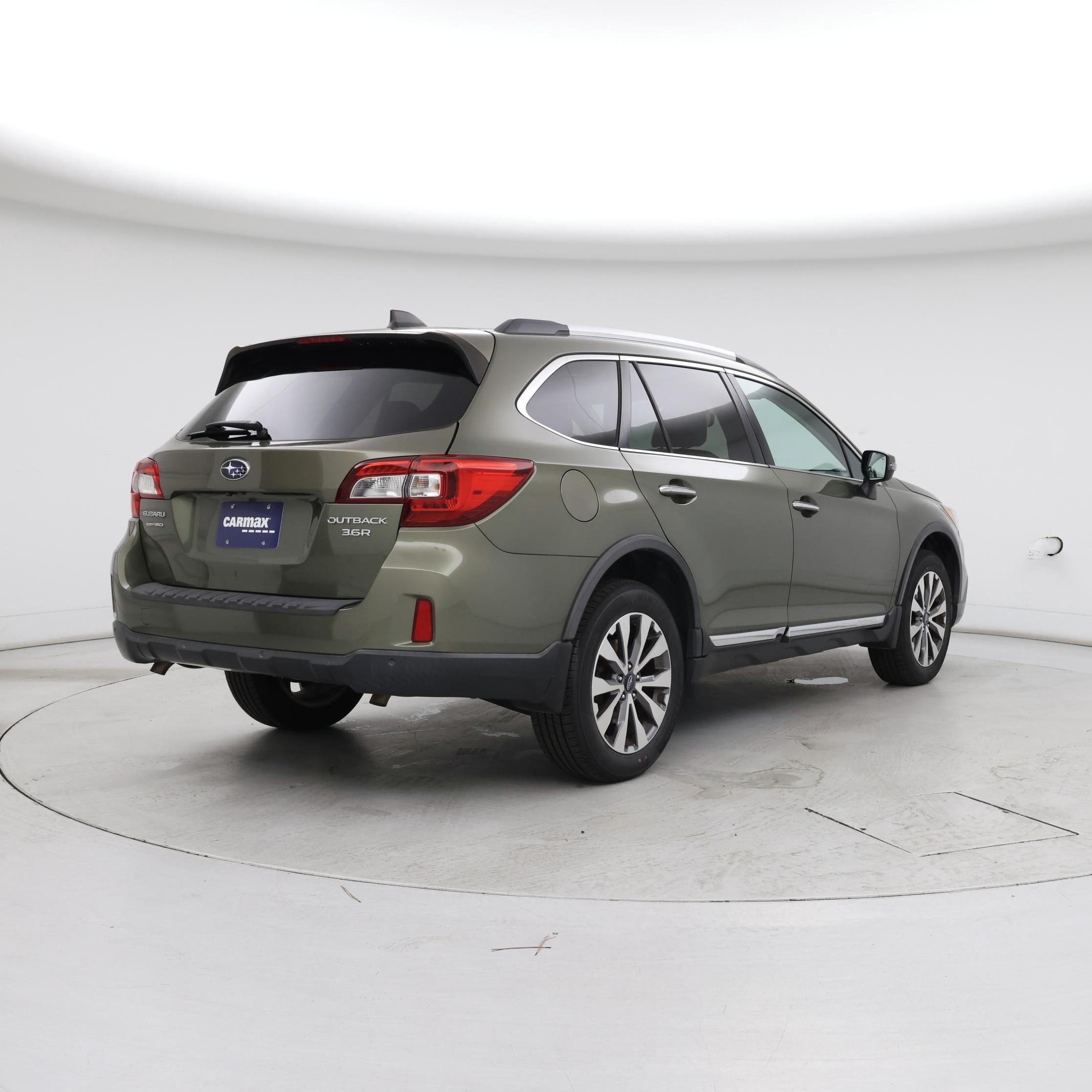 Thumbnail: 2017 Subaru Outback - 8