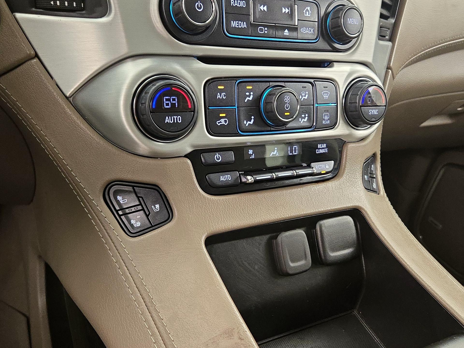 Thumbnail: 2020 GMC Yukon - 17