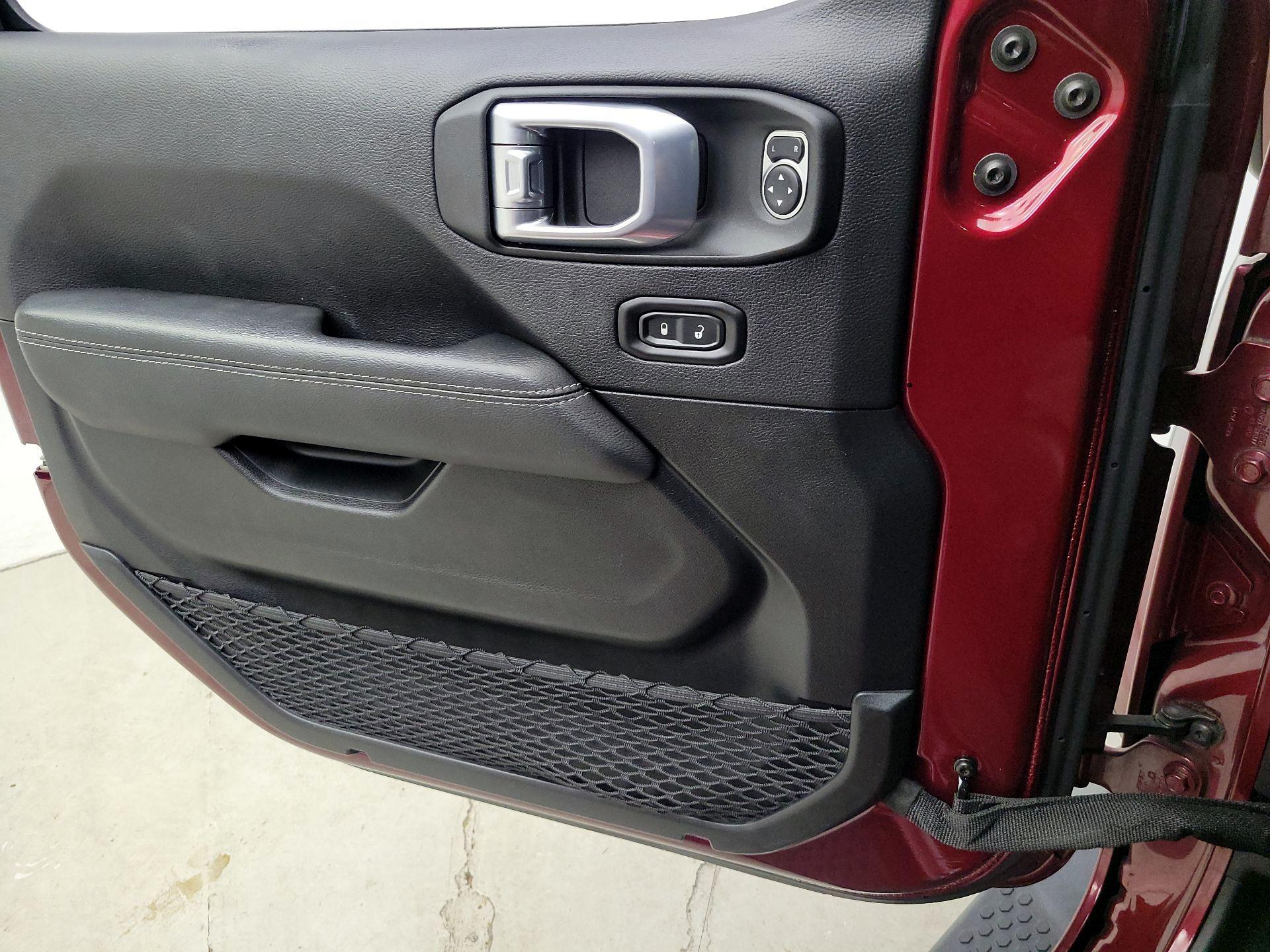 Thumbnail: 2021 Jeep Wrangler - 12