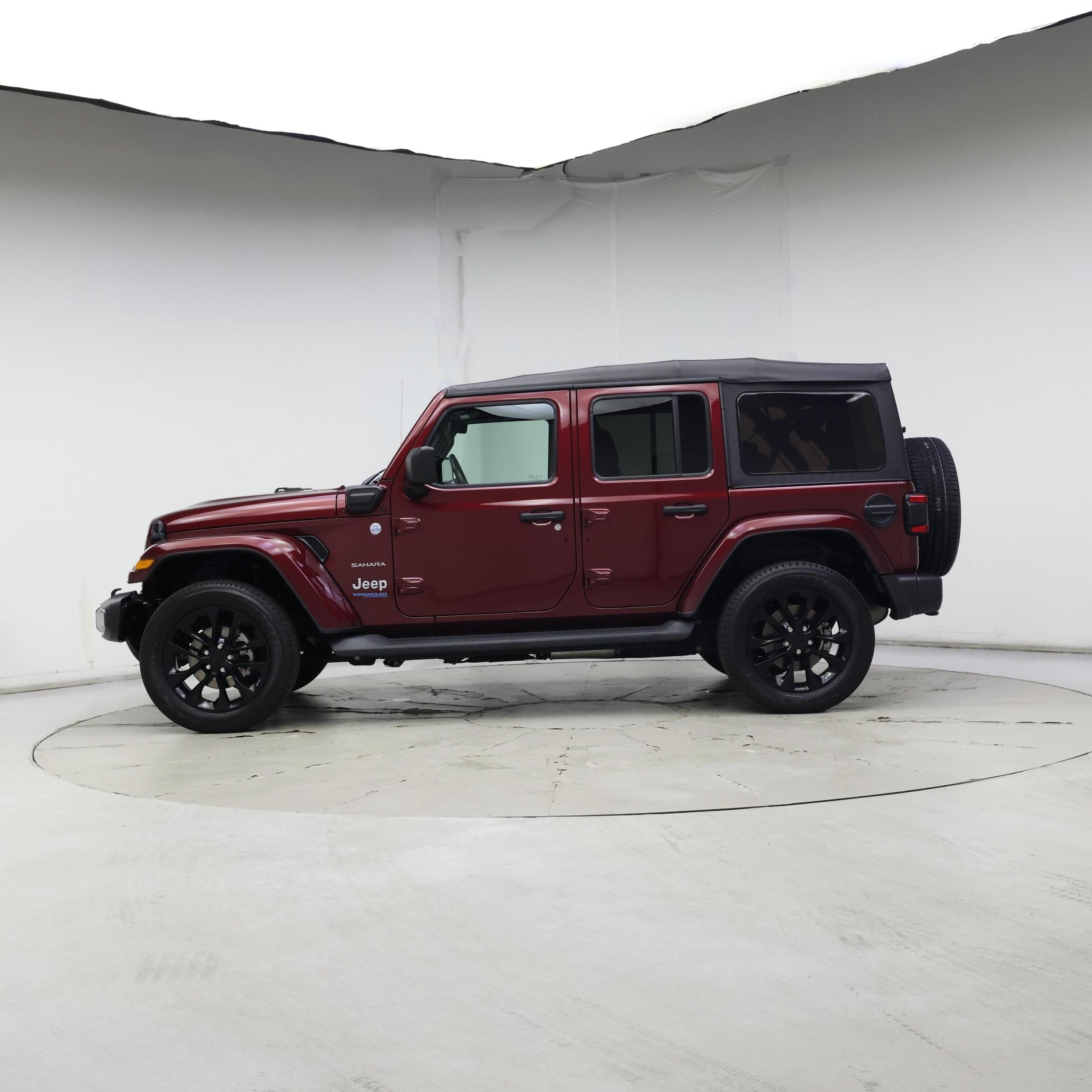 Thumbnail: 2021 Jeep Wrangler - 3