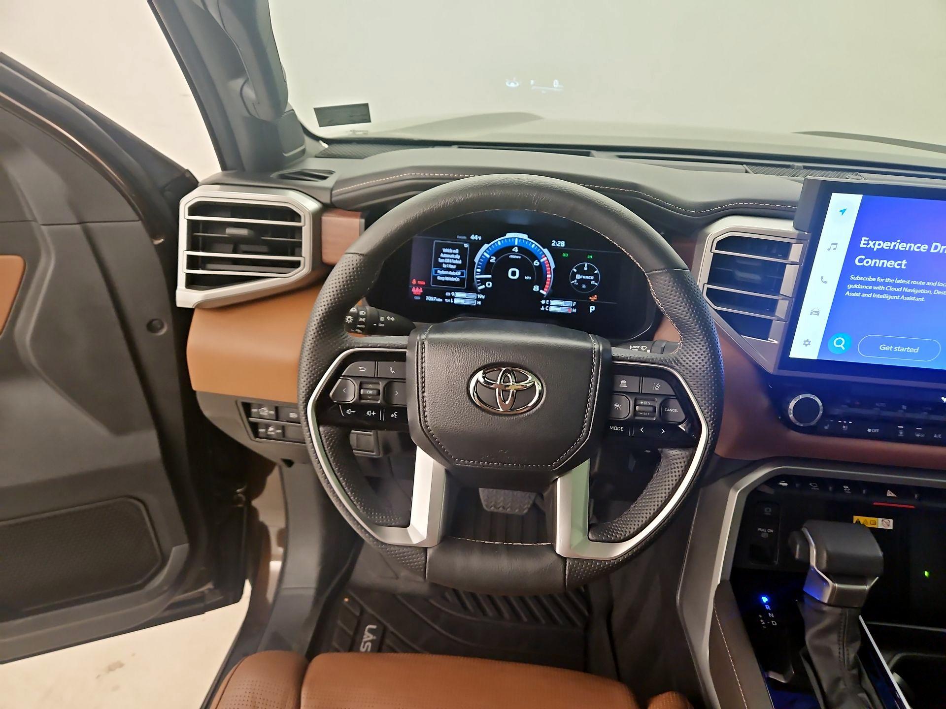 Thumbnail: 2024 Toyota Tundra - 10