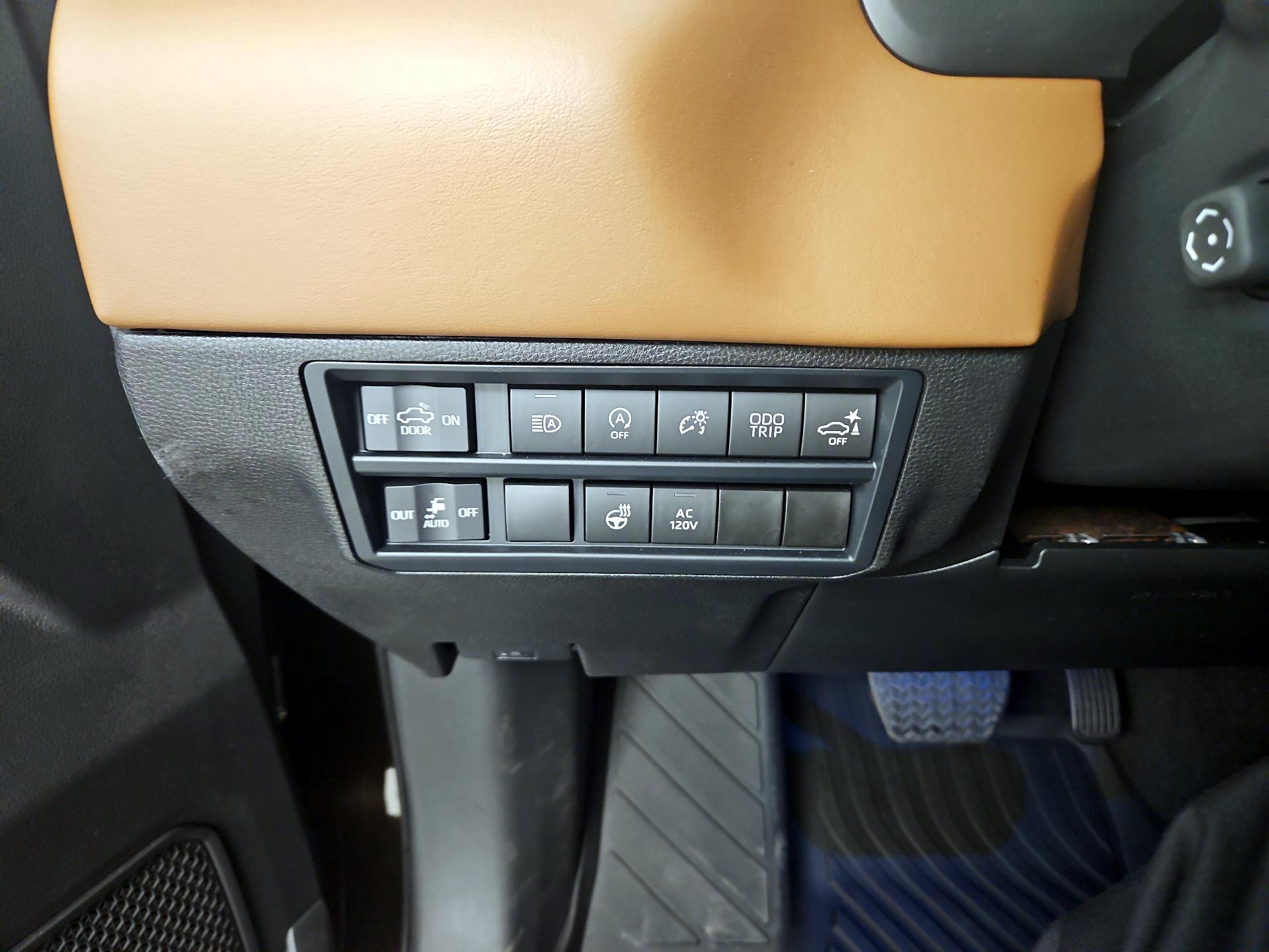 Thumbnail: 2024 Toyota Tundra - 13