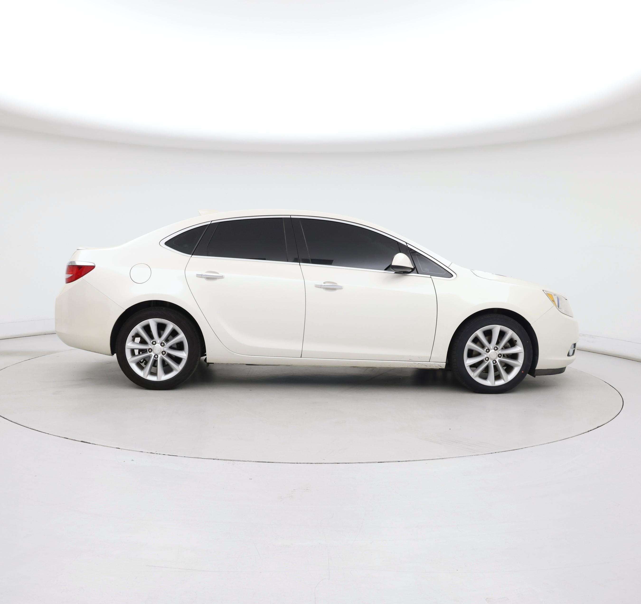 Thumbnail: 2016 Buick Verano - 7