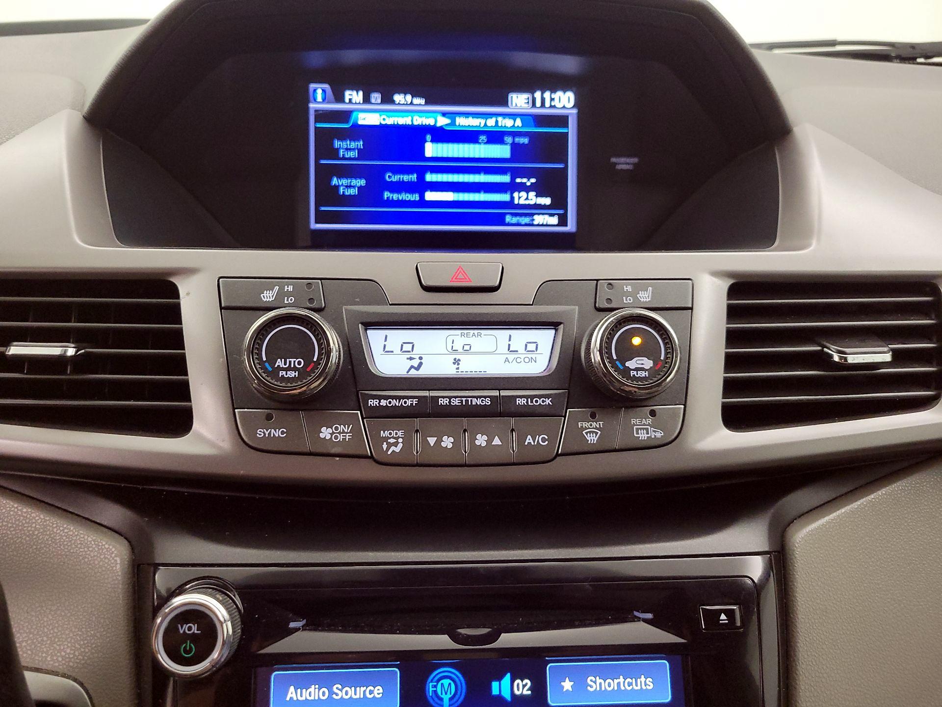 Thumbnail: 2014 Honda Odyssey - 16