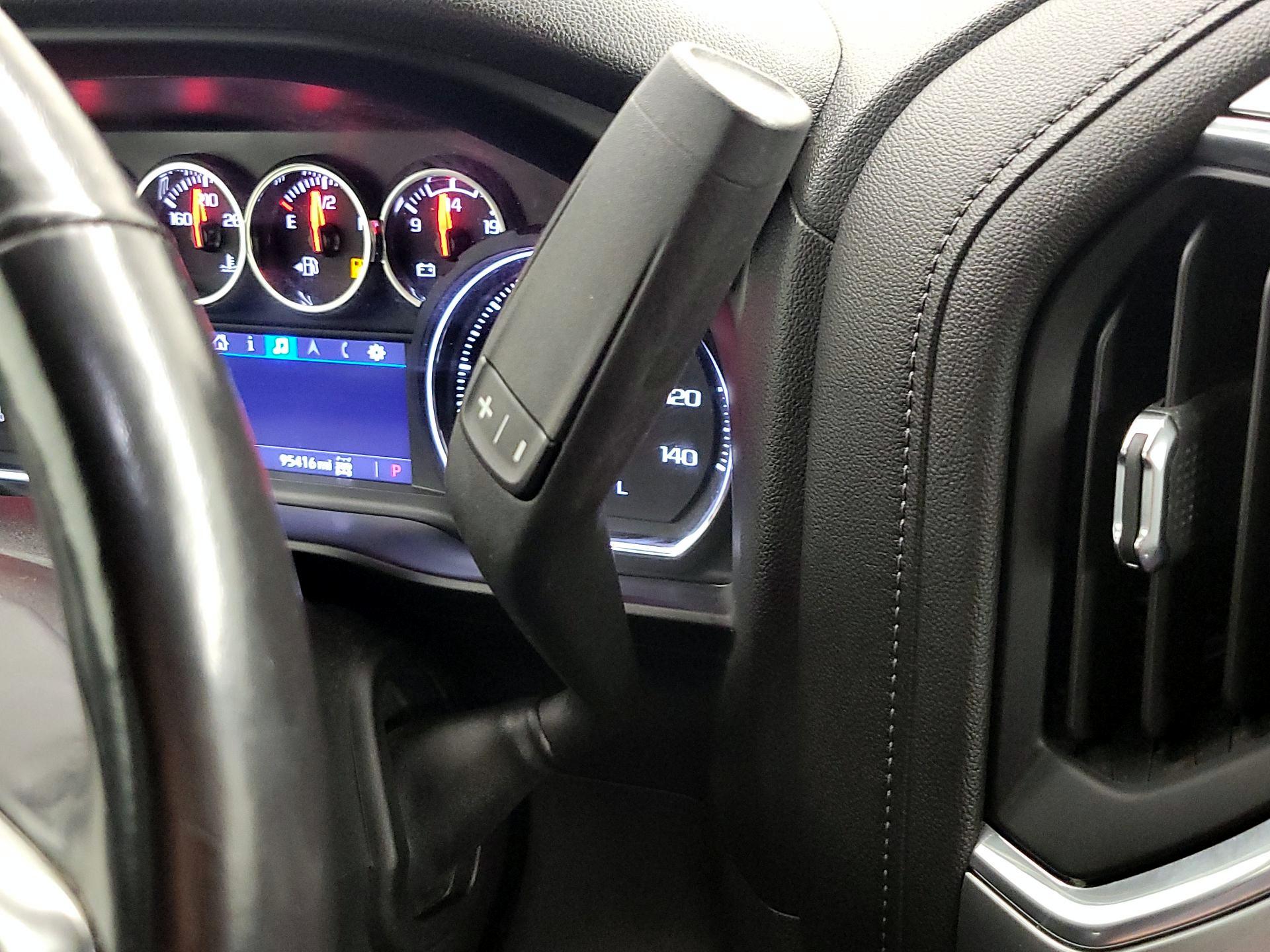 Thumbnail: 2020 Chevrolet Silverado 1500 - 17