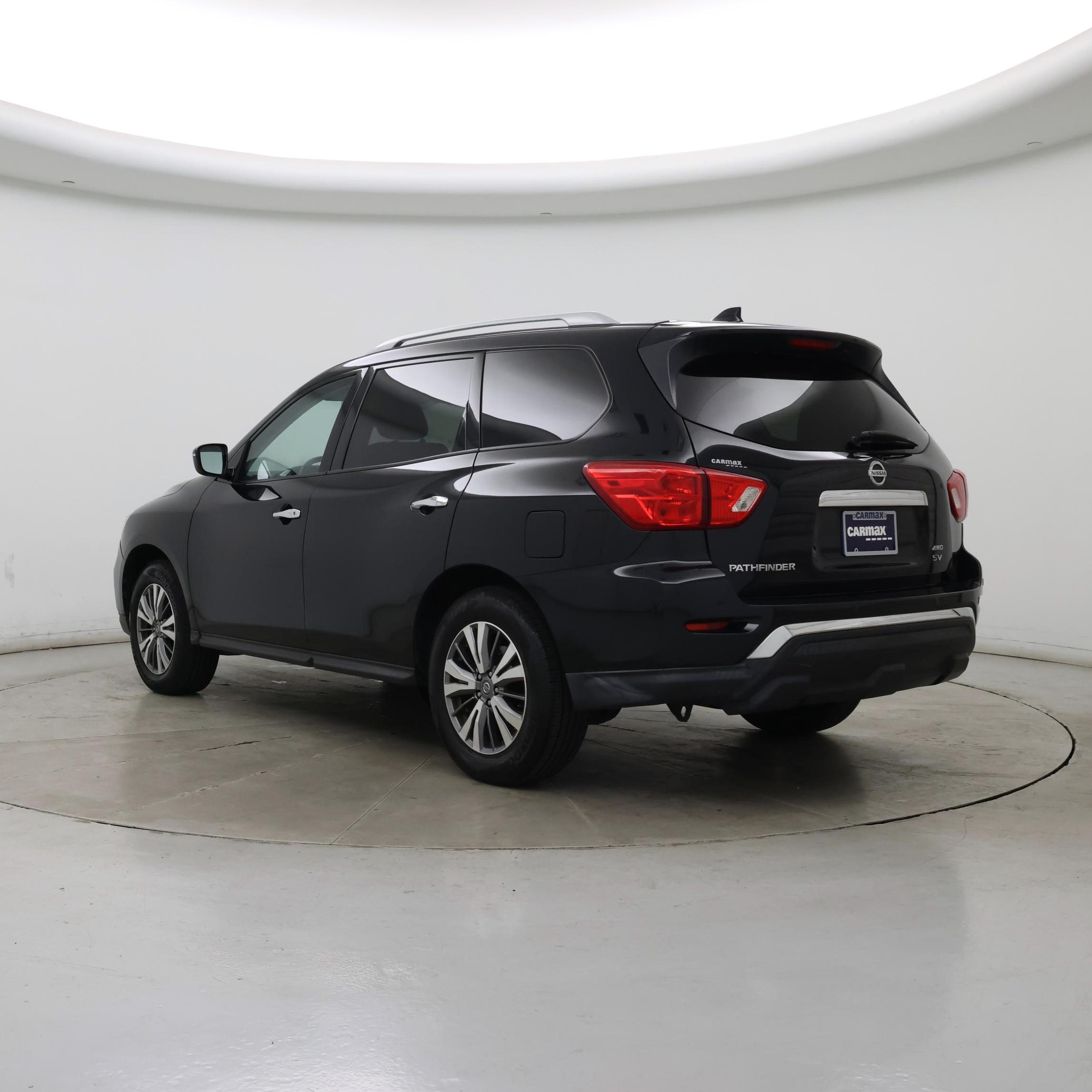 Thumbnail: 2019 Nissan Pathfinder - 2