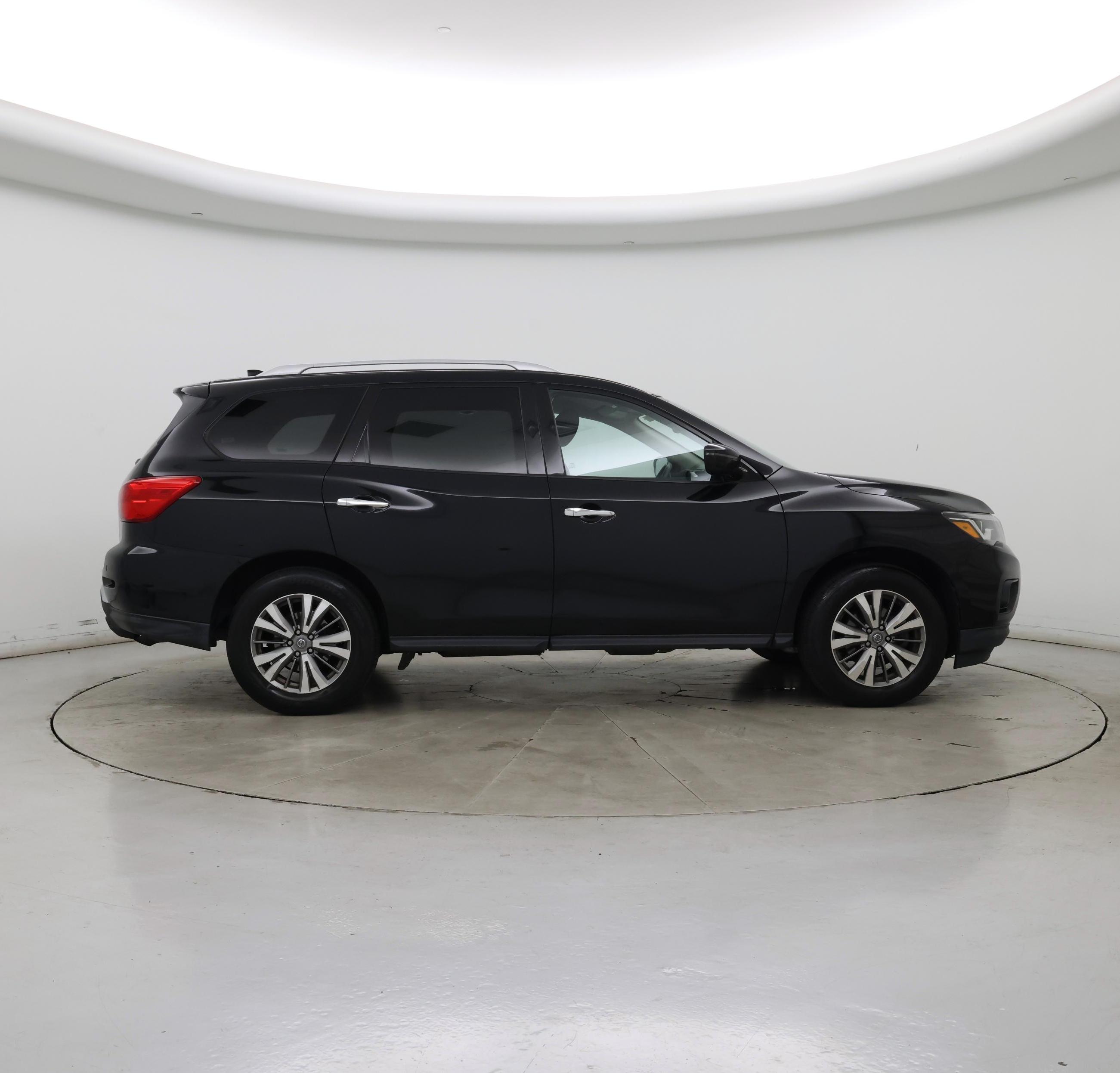 Thumbnail: 2019 Nissan Pathfinder - 7