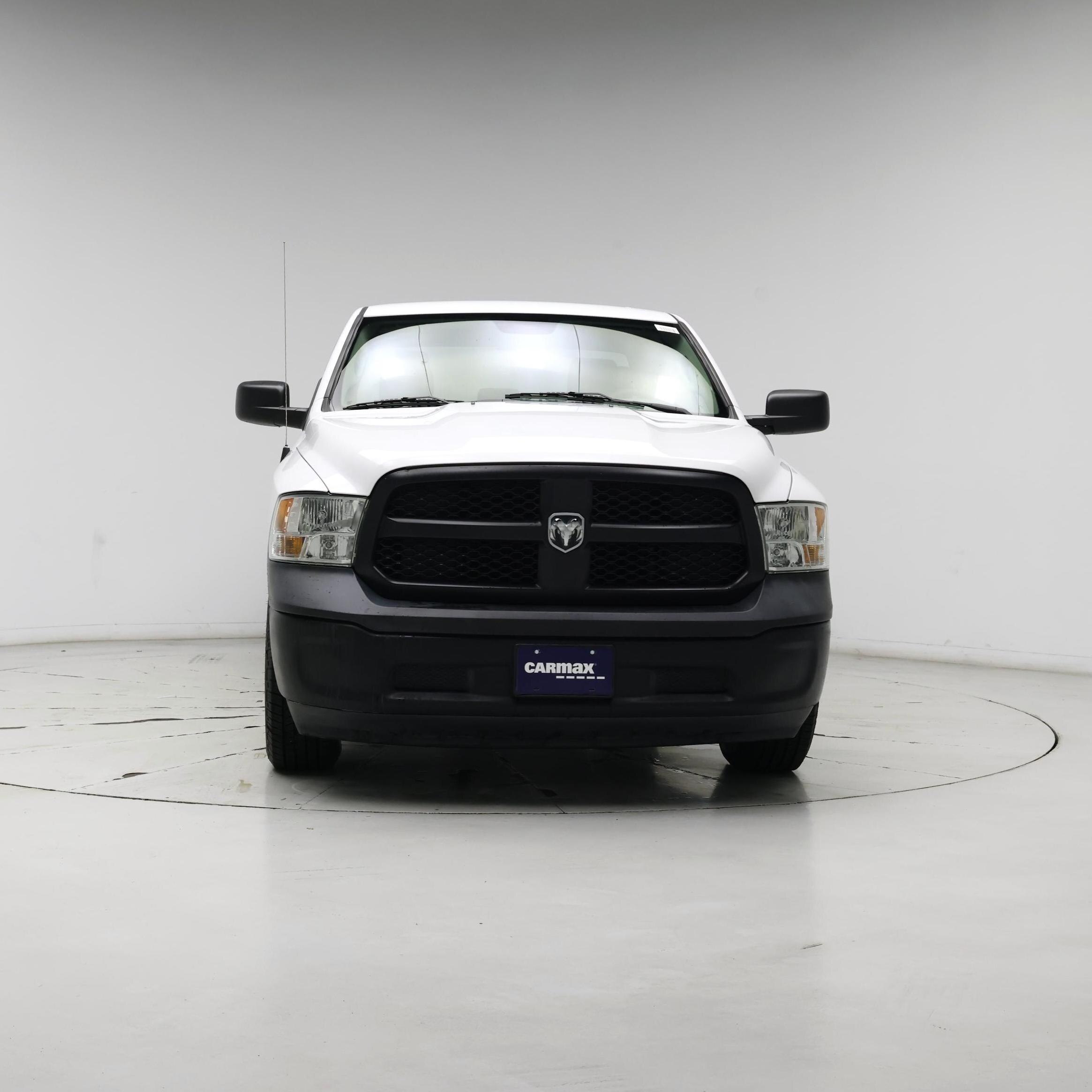 Thumbnail: 2019 RAM 1500 Classic - 5