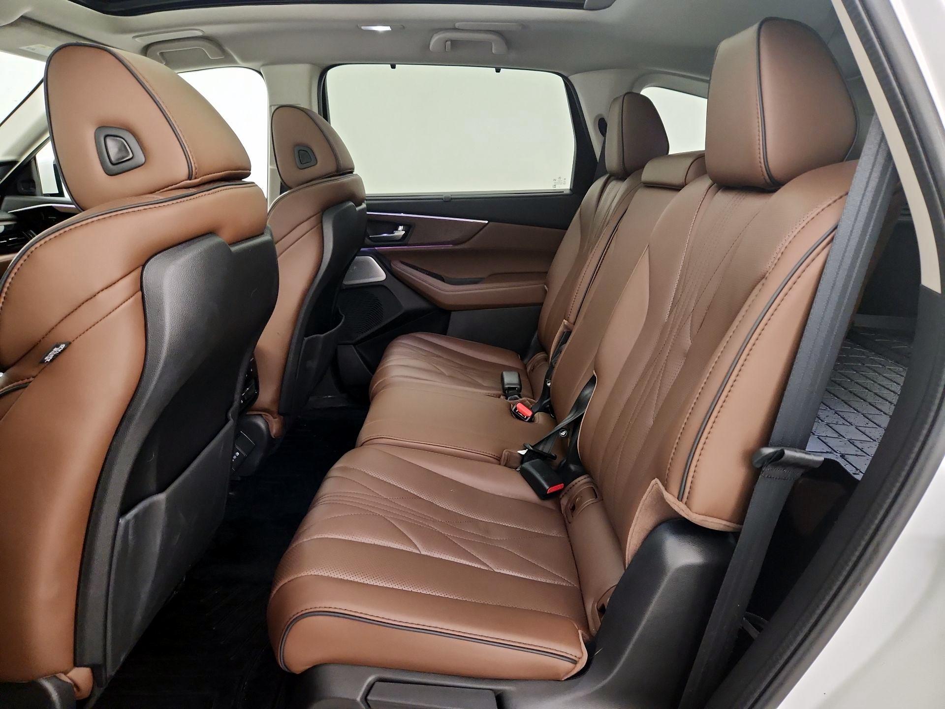 Thumbnail: 2025 Acura MDX - 20