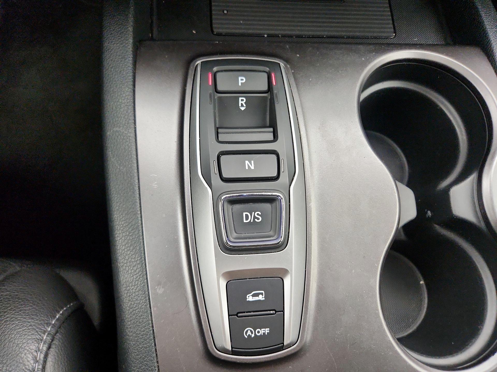 Thumbnail: 2022 Honda Pilot - 17