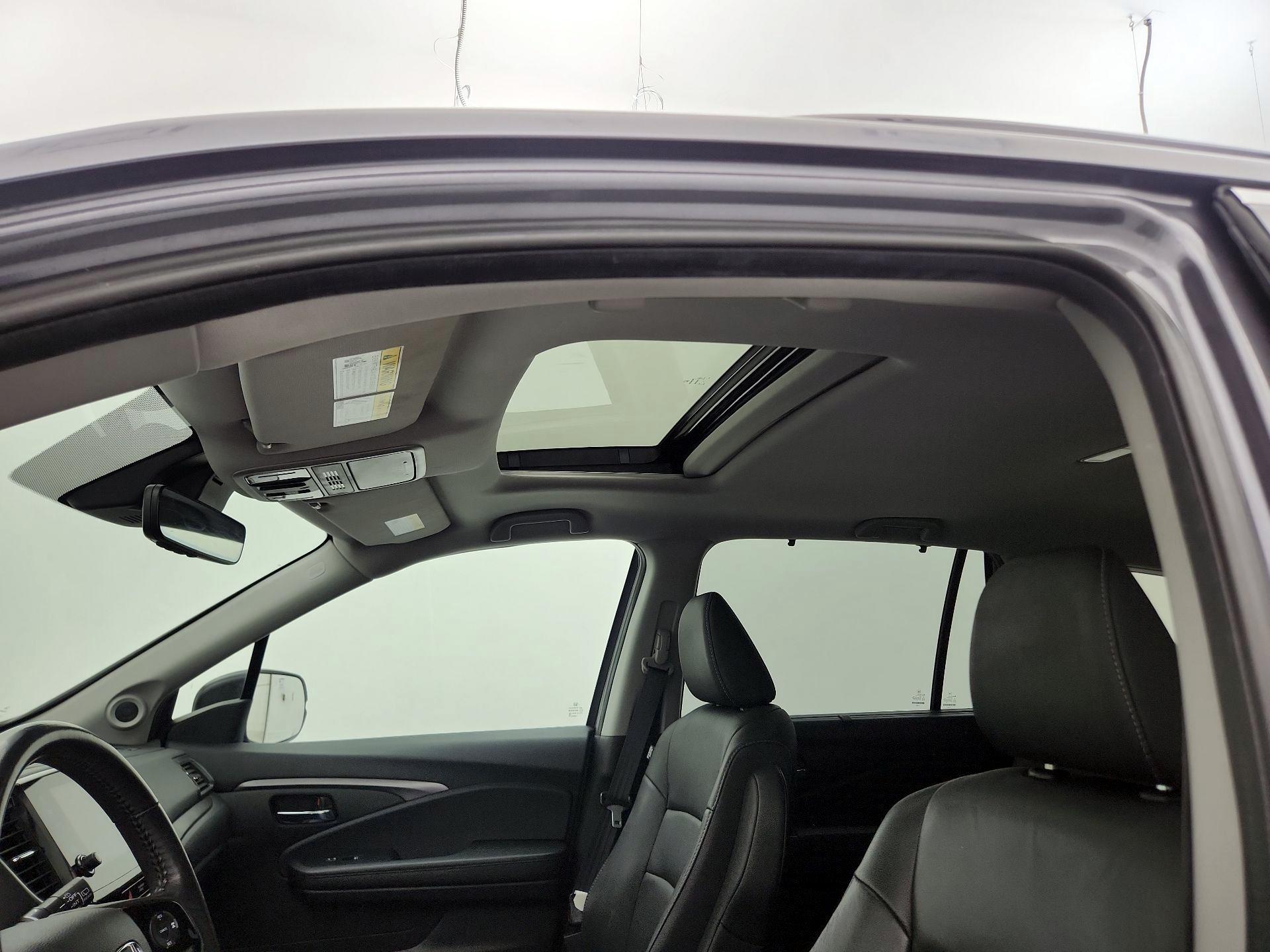 Thumbnail: 2022 Honda Pilot - 18