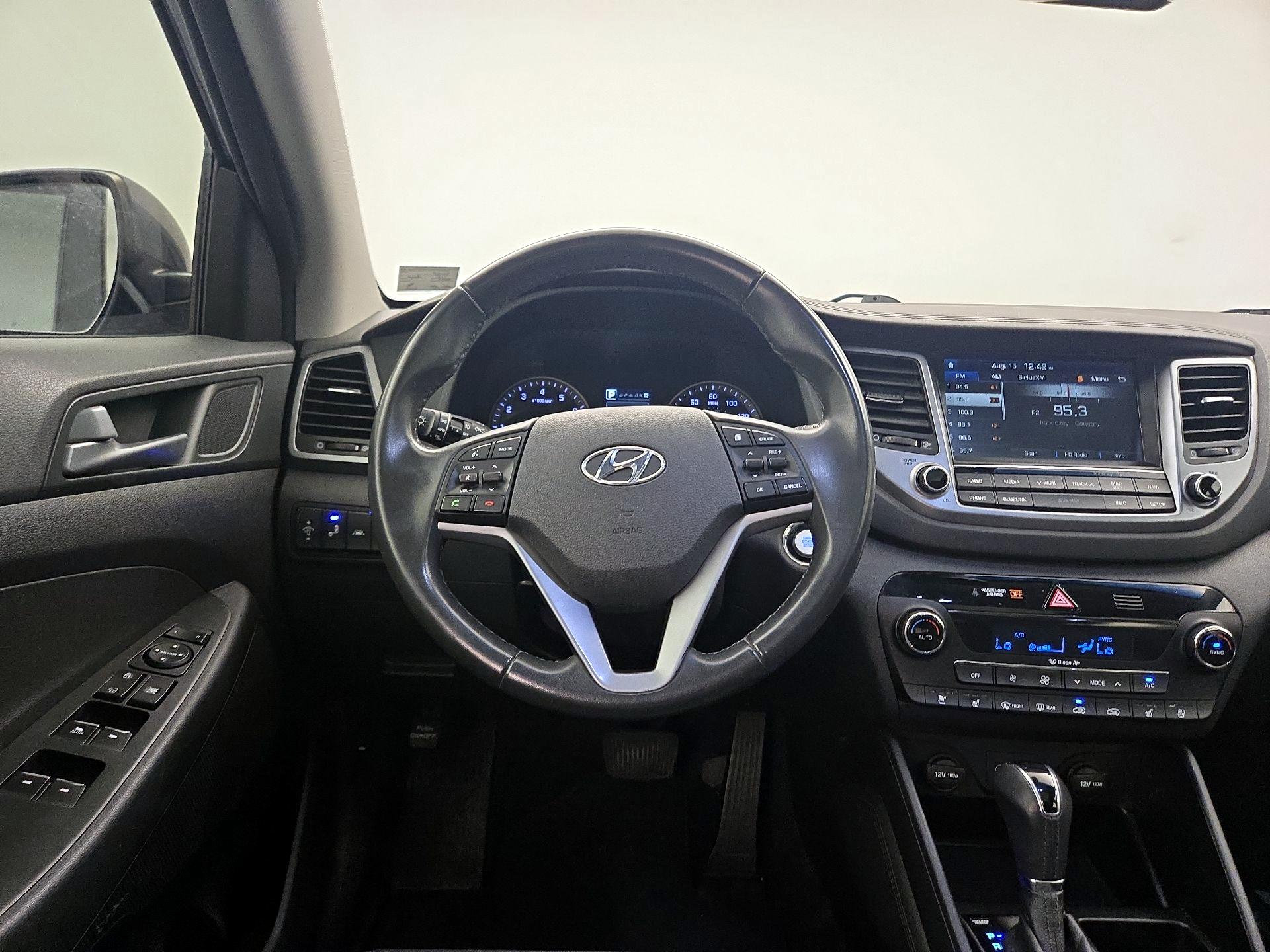 Thumbnail: 2017 Hyundai Tucson - 10