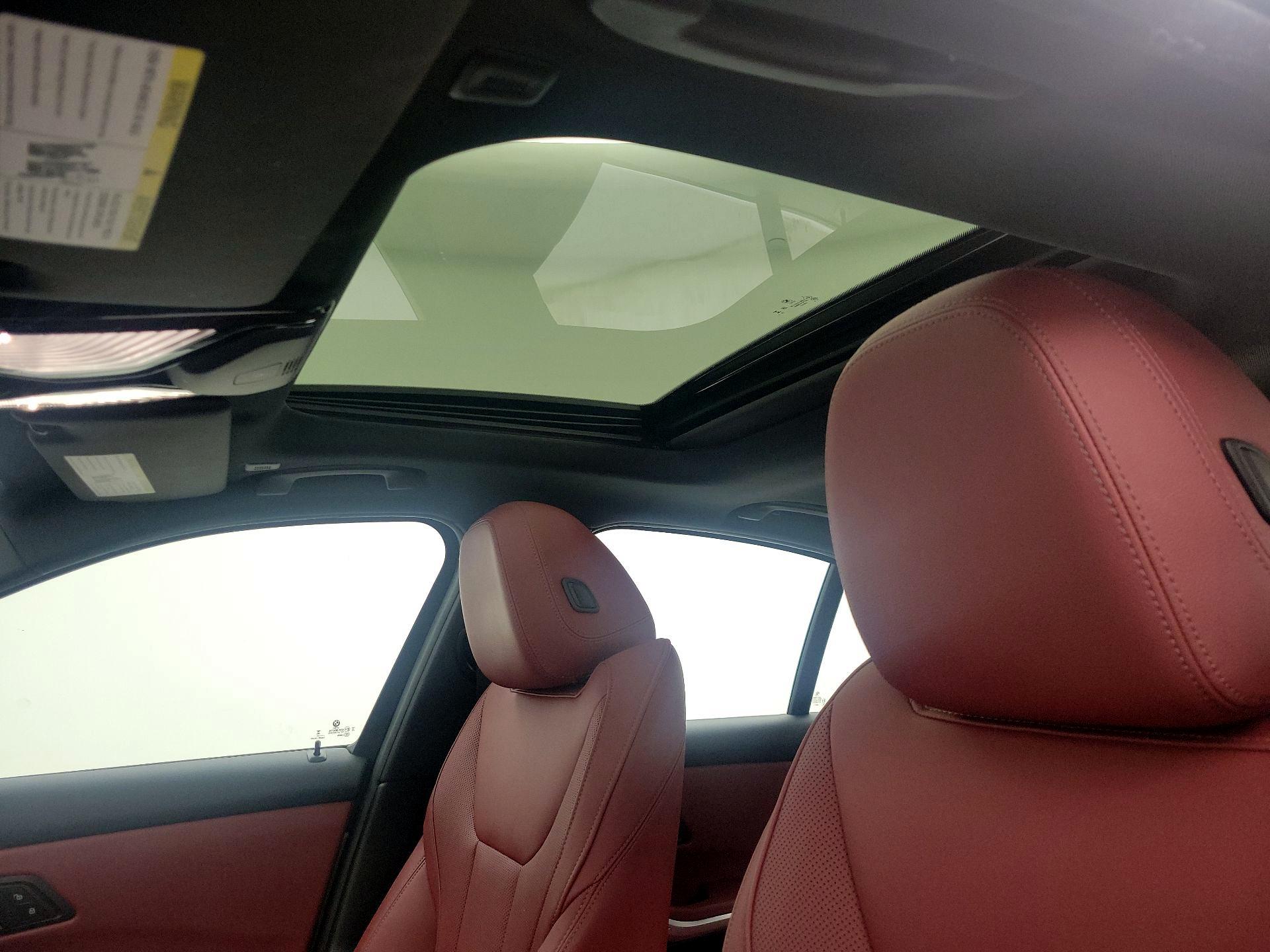 Thumbnail: 2024 BMW 3 Series - 20