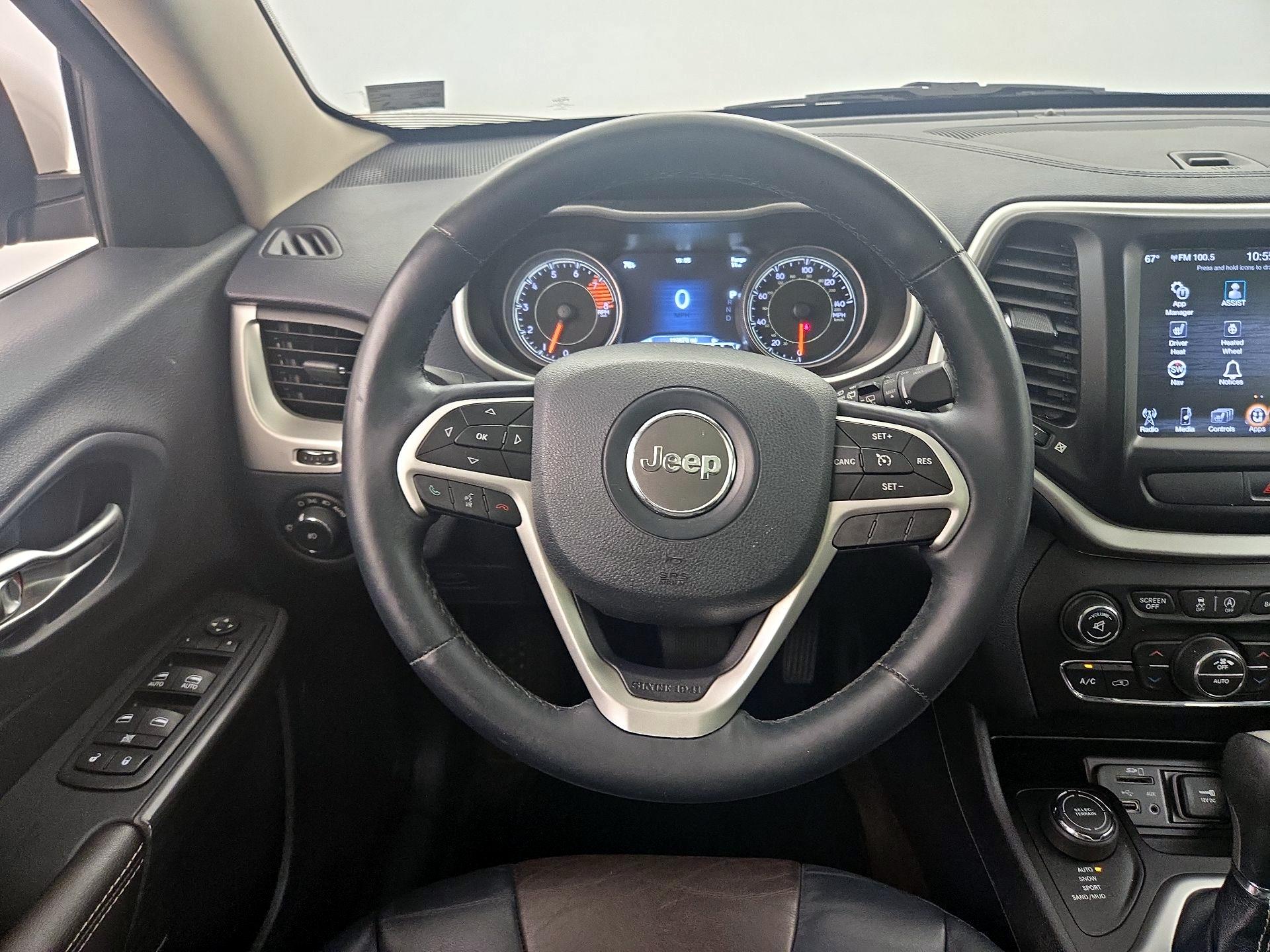 Thumbnail: 2016 Jeep Cherokee - 10