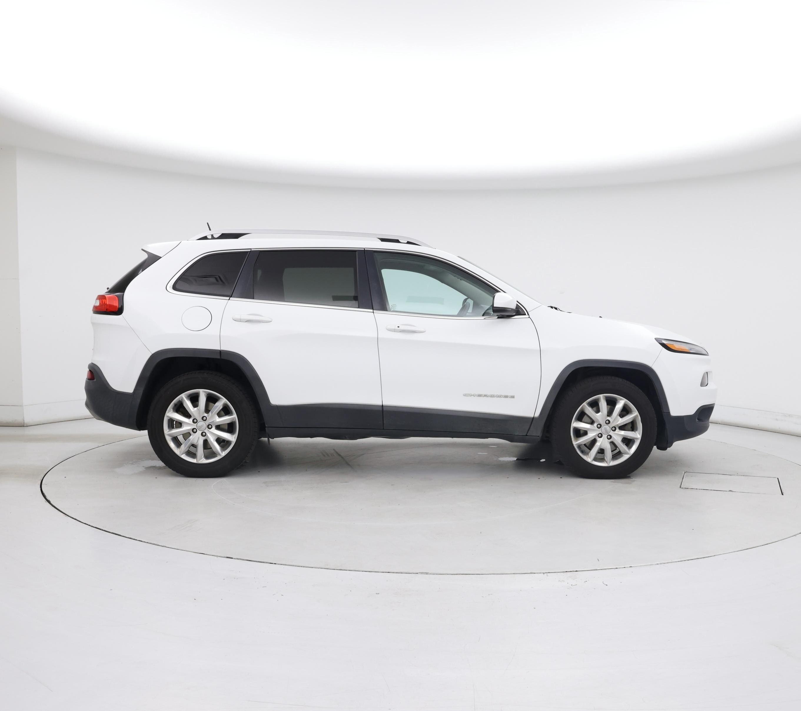 Thumbnail: 2016 Jeep Cherokee - 7