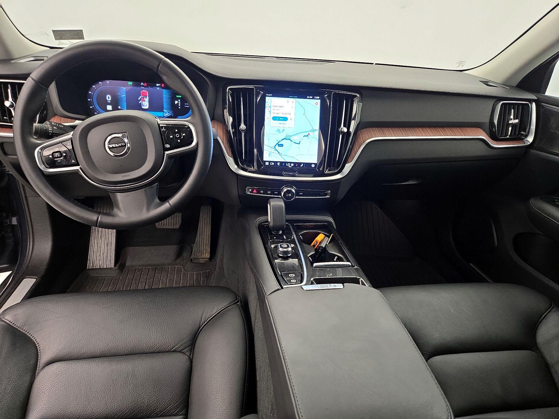 Thumbnail: 2023 Volvo S60 - 9