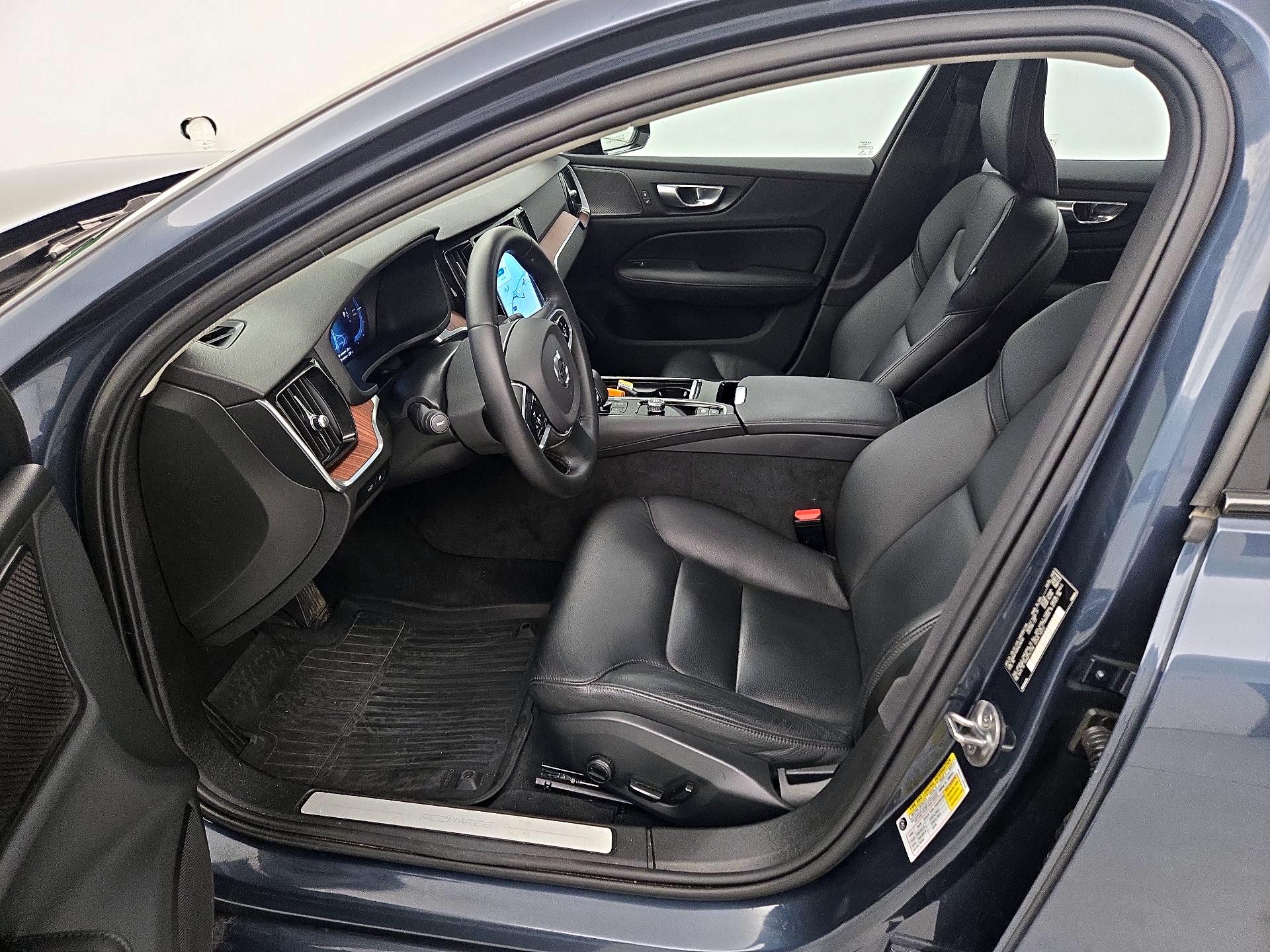 Thumbnail: 2023 Volvo S60 - 11