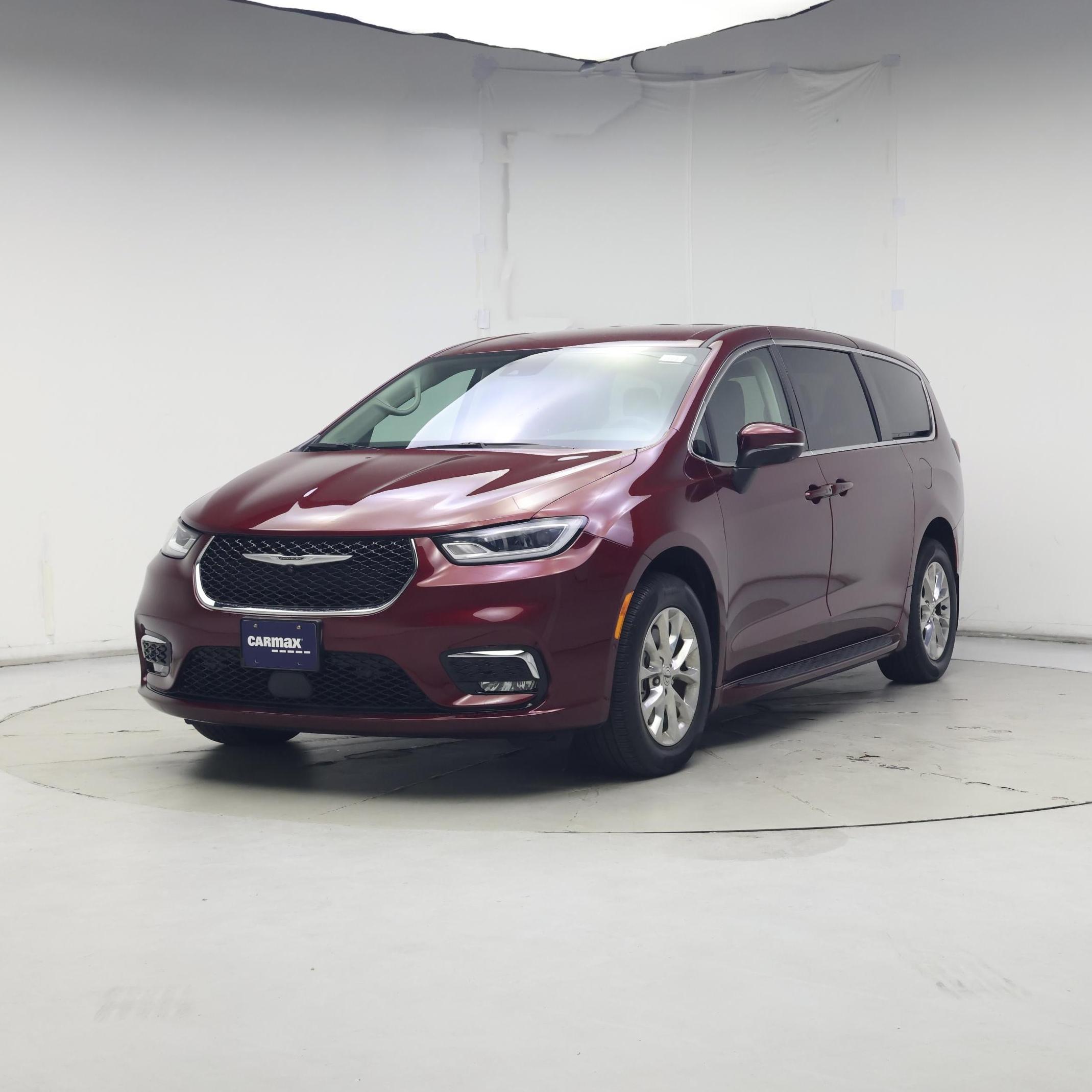 Thumbnail: 2023 Chrysler Pacifica - 4
