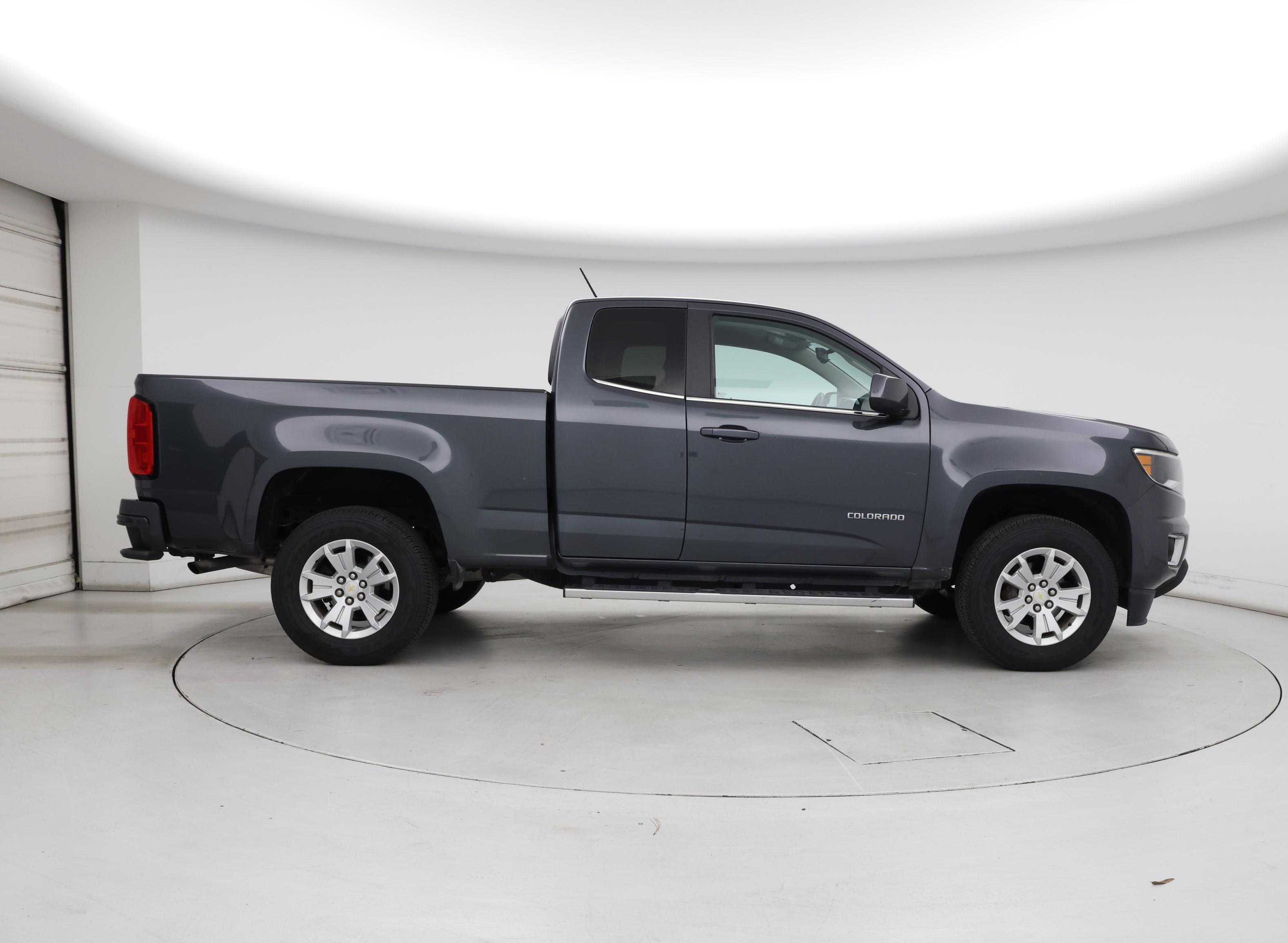 Thumbnail: 2017 Chevrolet Colorado - 7