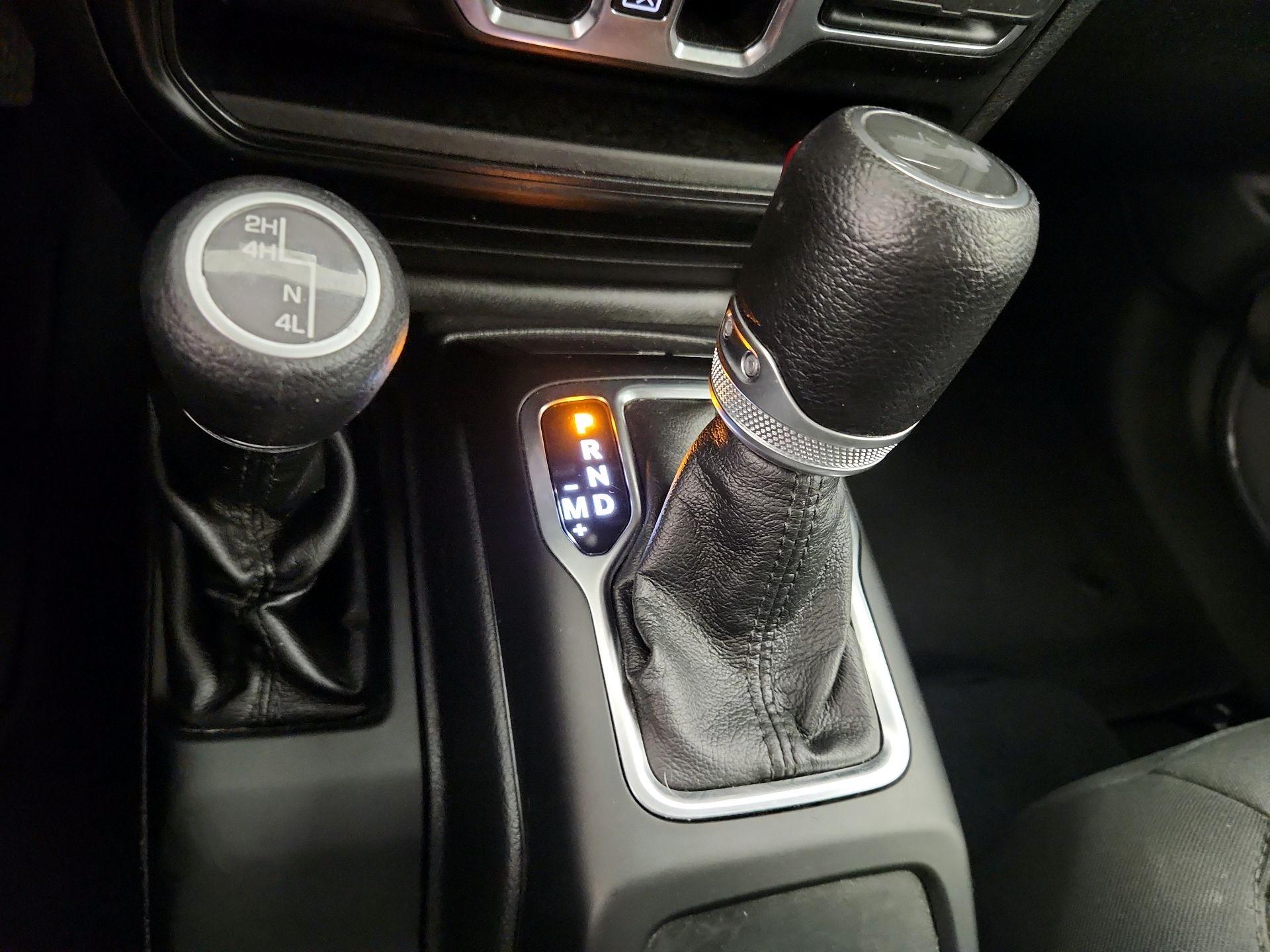 Thumbnail: 2022 Jeep Wrangler - 17