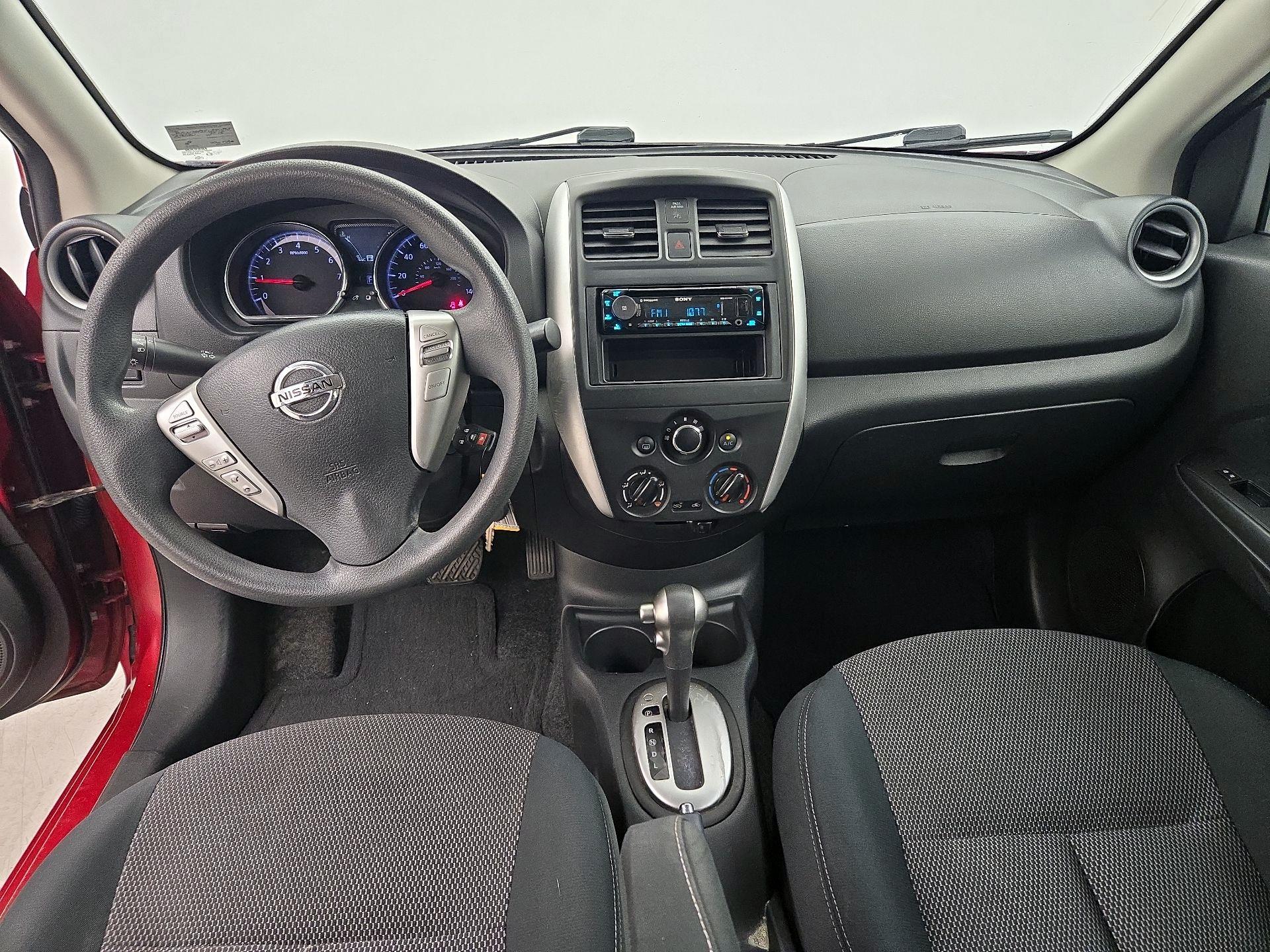 Thumbnail: 2015 Nissan Versa - 9