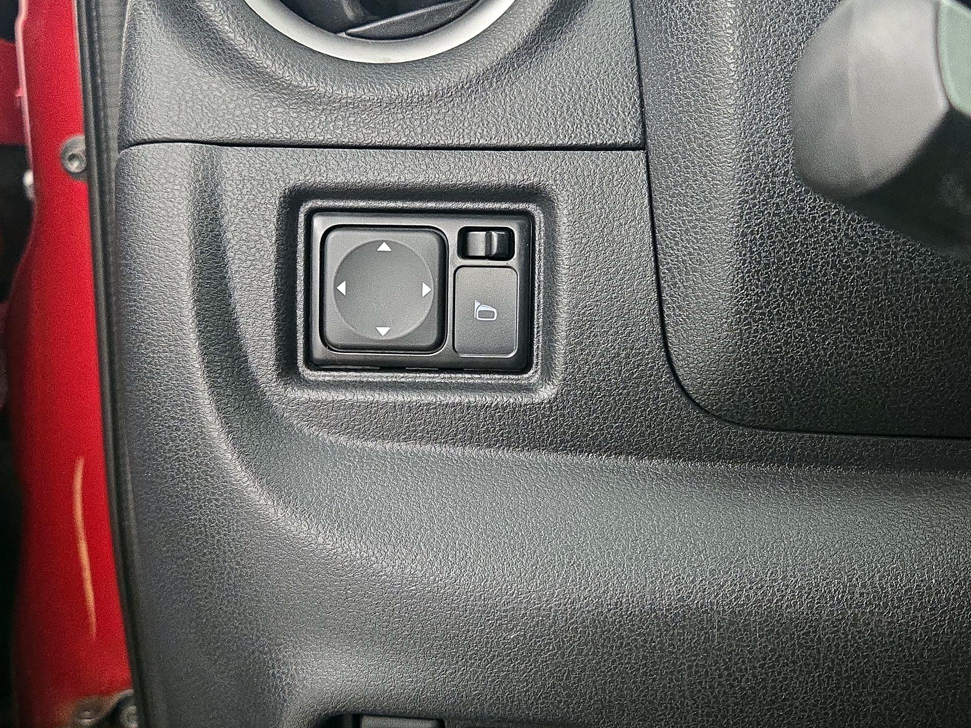 Thumbnail: 2015 Nissan Versa - 13