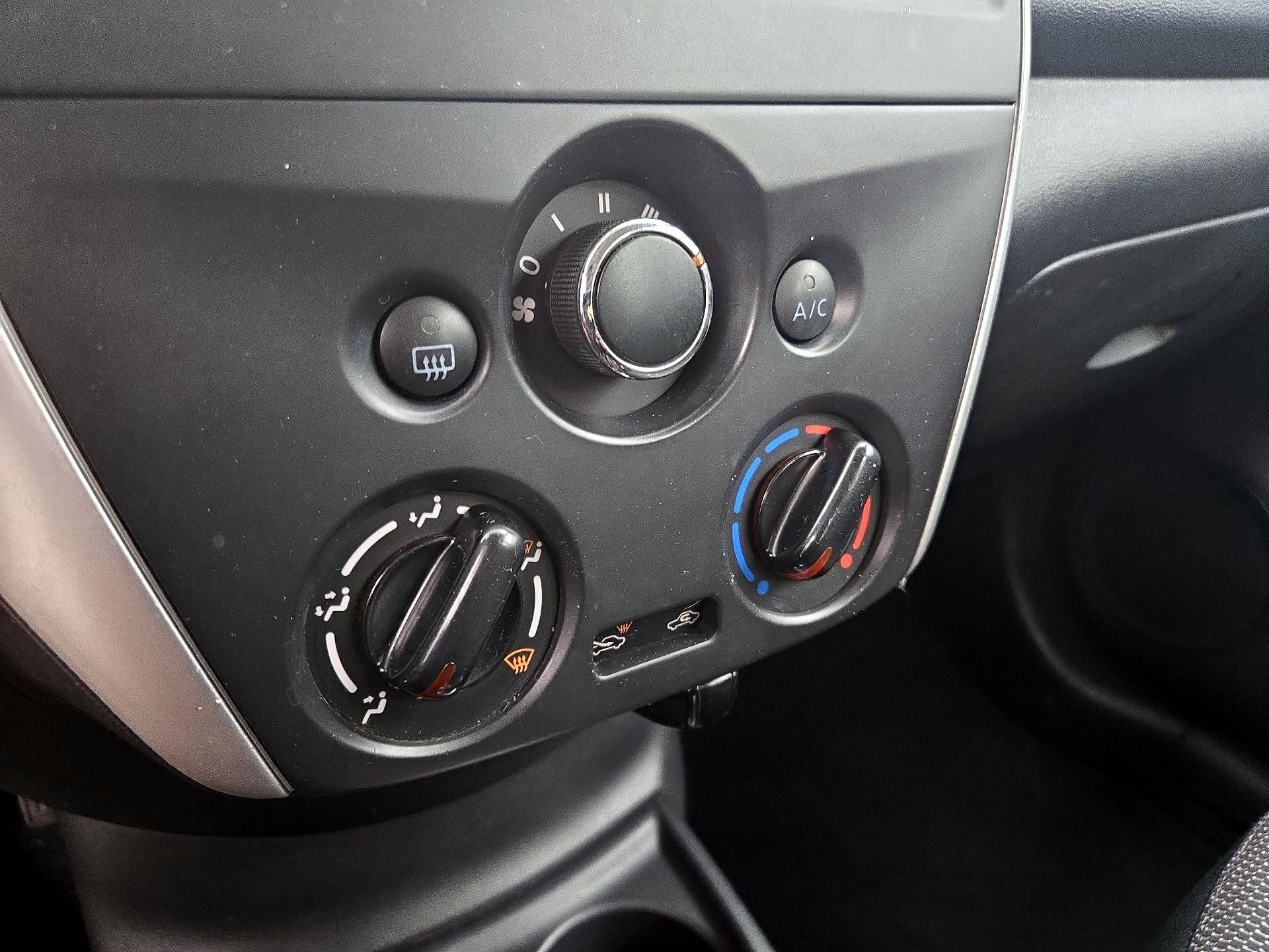 Thumbnail: 2015 Nissan Versa - 16