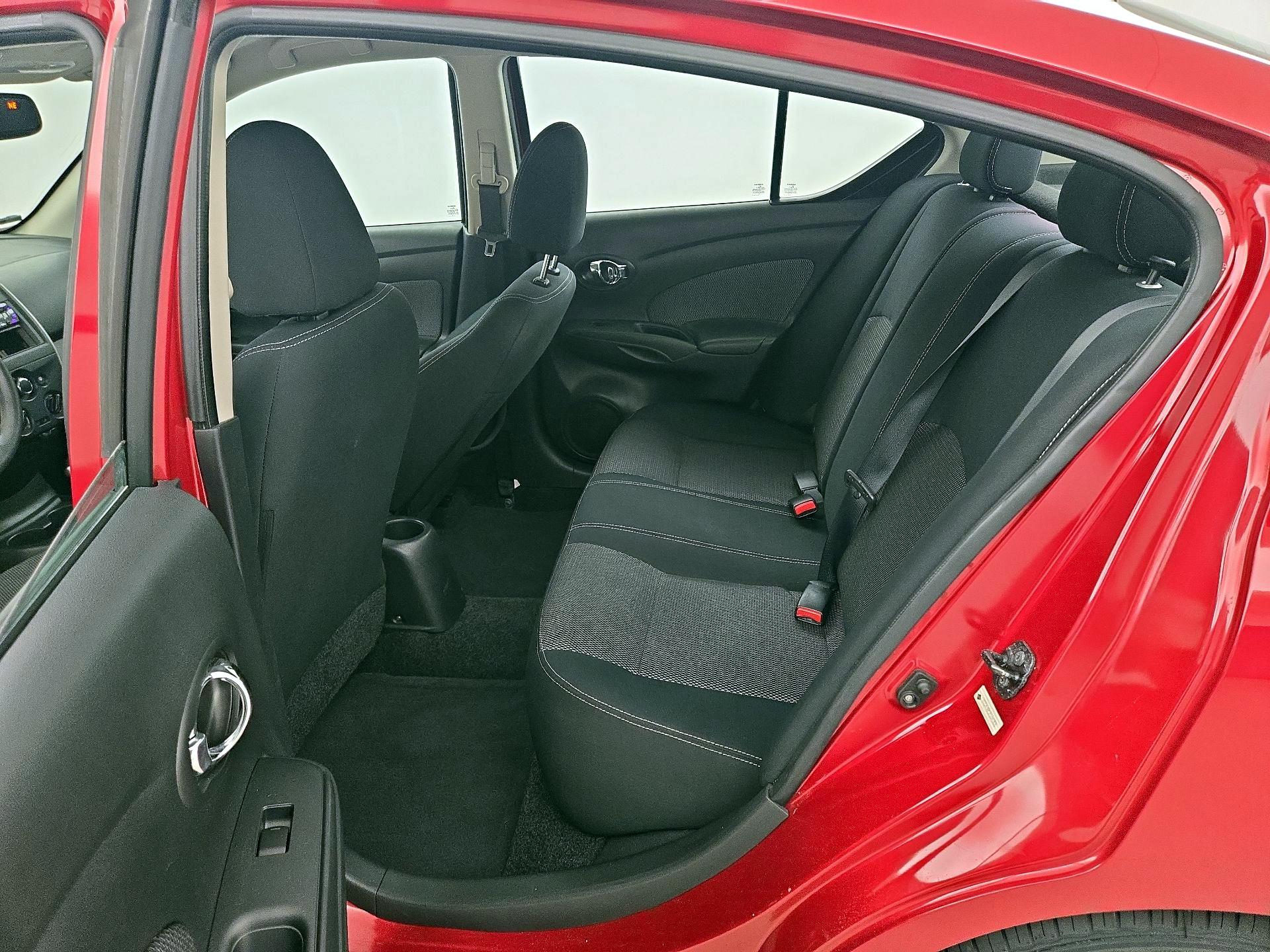 Thumbnail: 2015 Nissan Versa - 18
