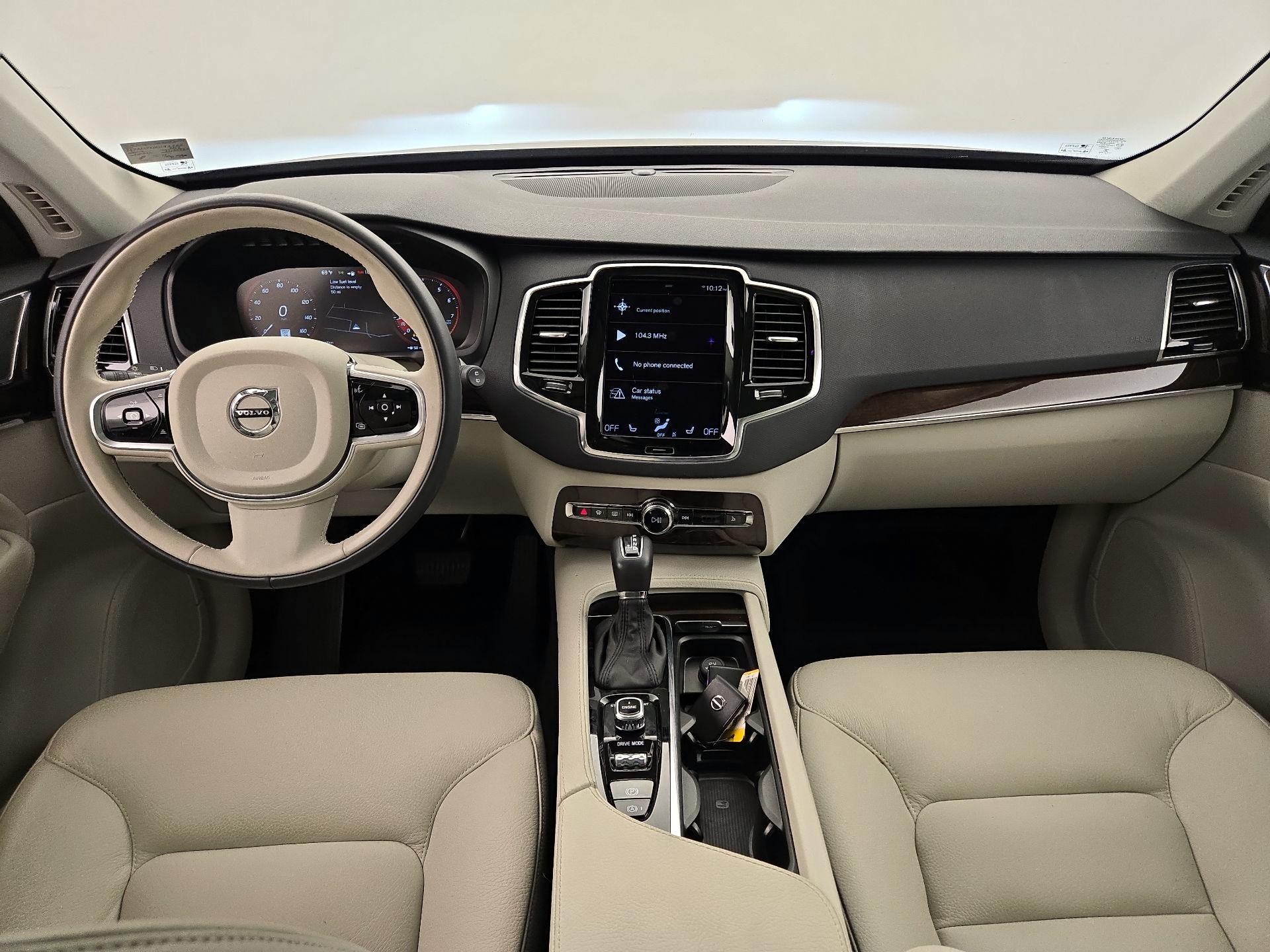 Thumbnail: 2017 Volvo XC90 - 9