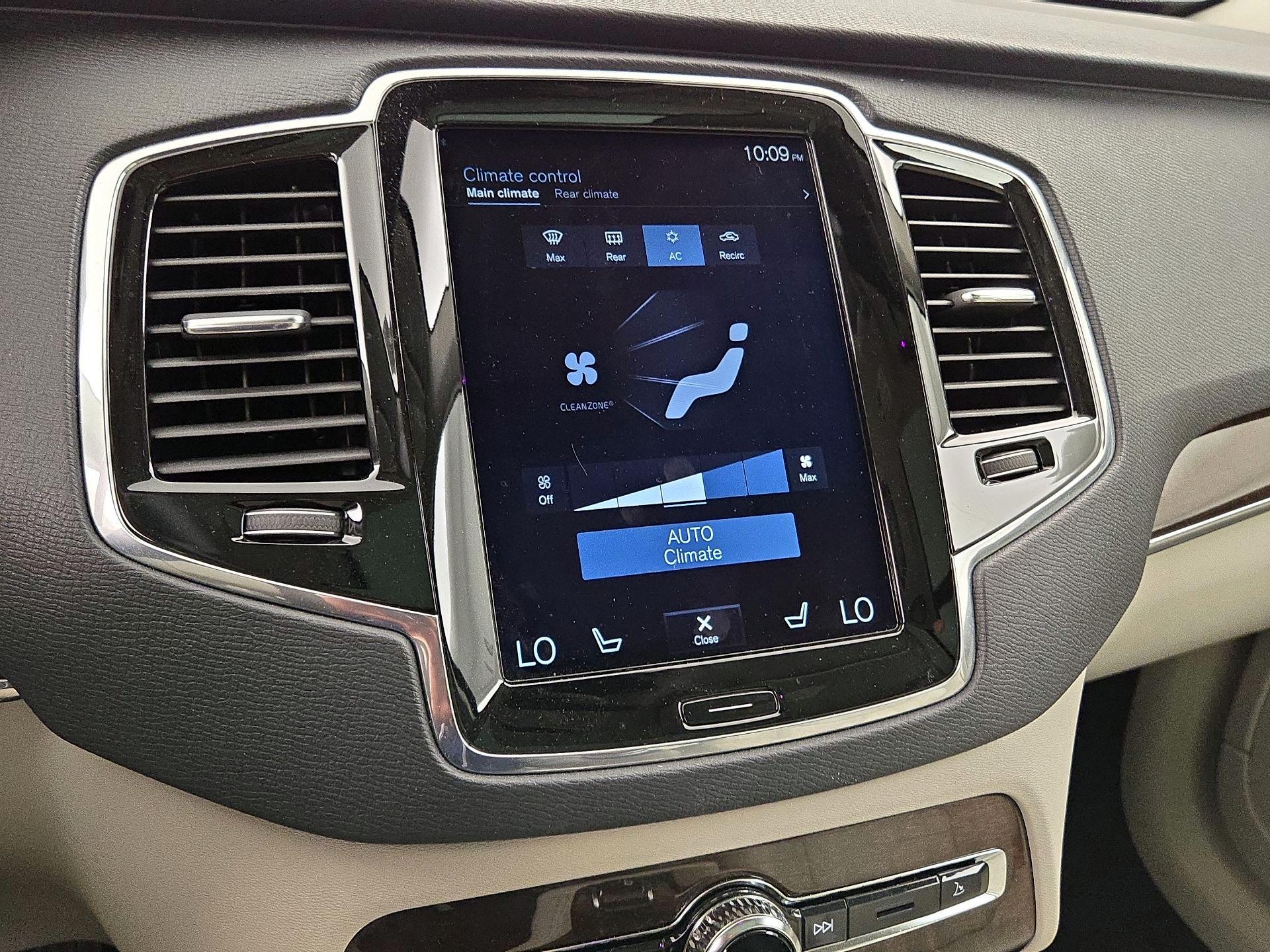 Thumbnail: 2017 Volvo XC90 - 17