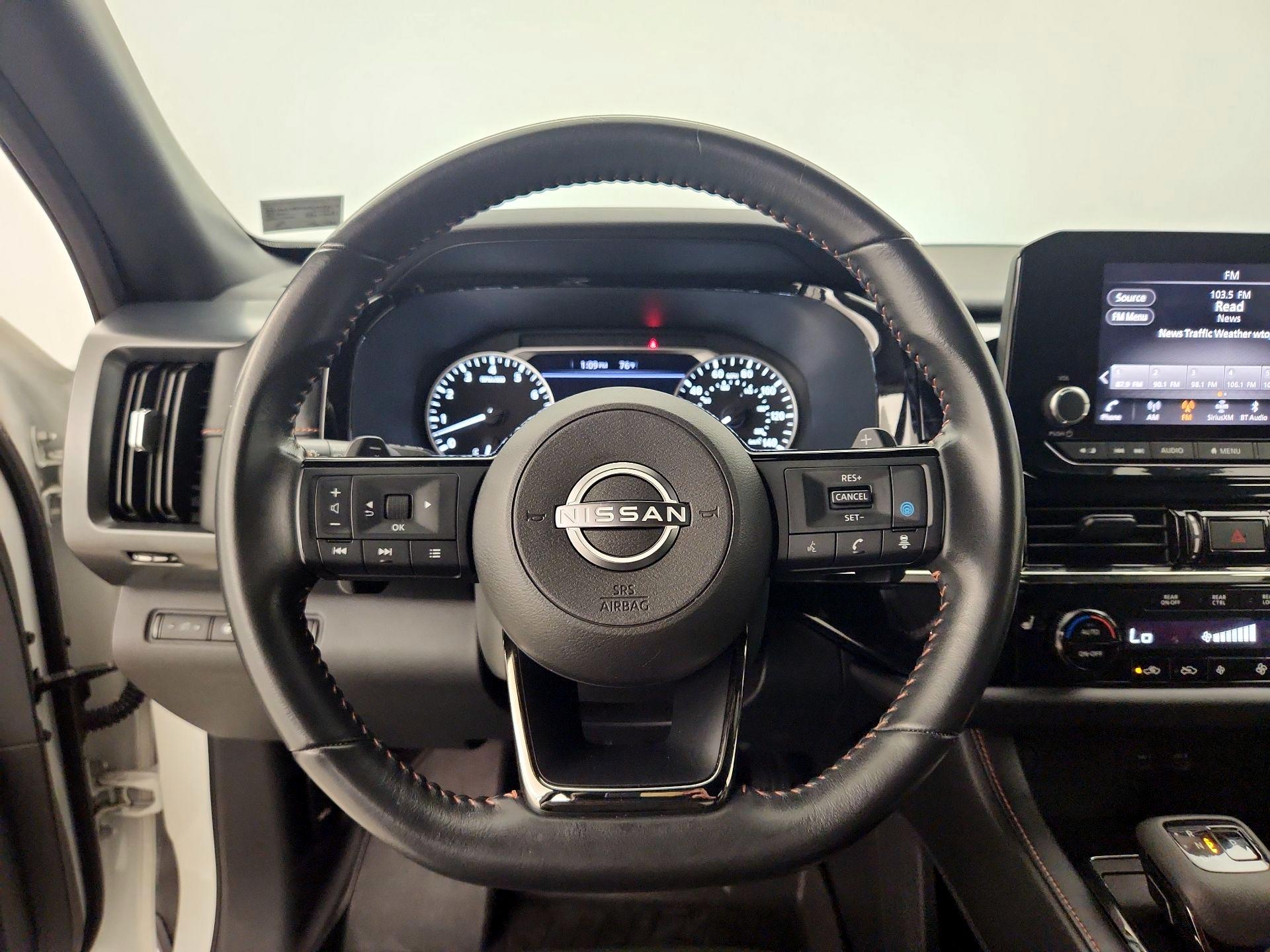 Thumbnail: 2023 Nissan Pathfinder - 10