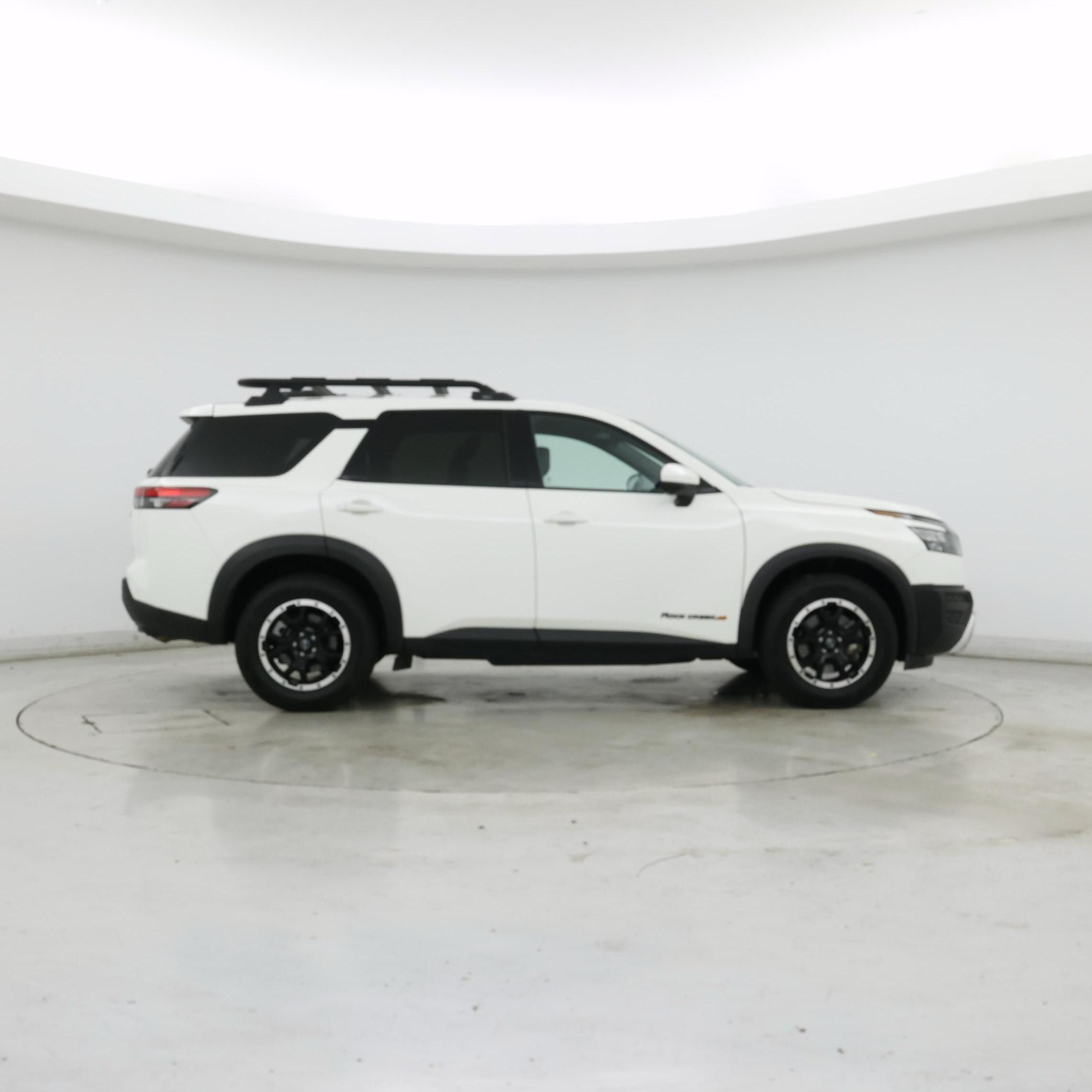 Thumbnail: 2023 Nissan Pathfinder - 7