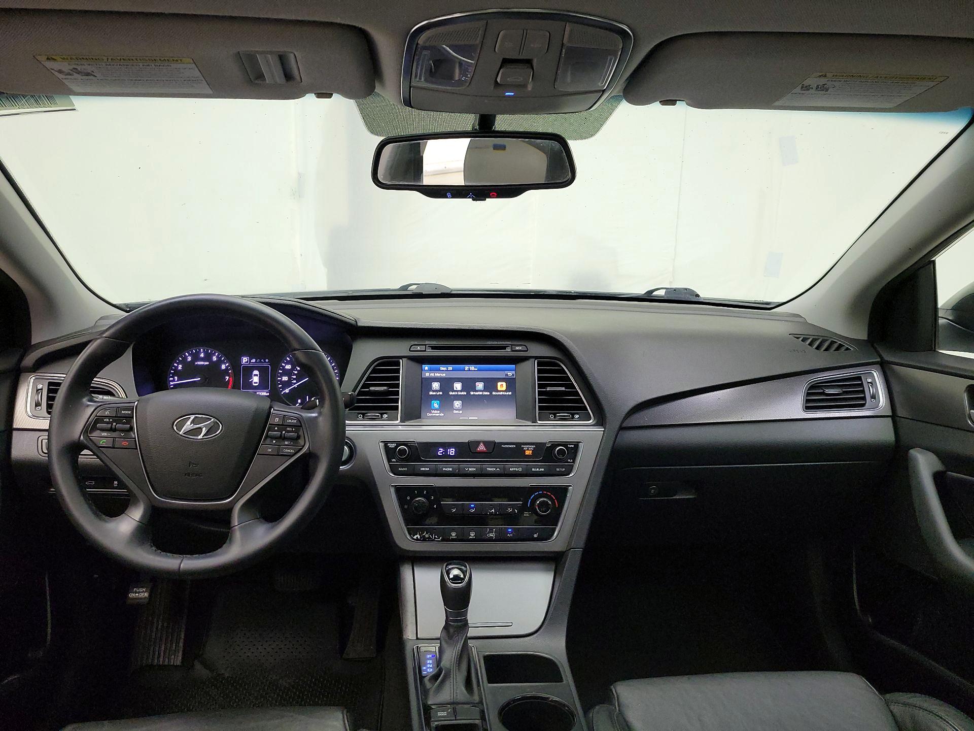 Thumbnail: 2017 Hyundai Sonata - 9