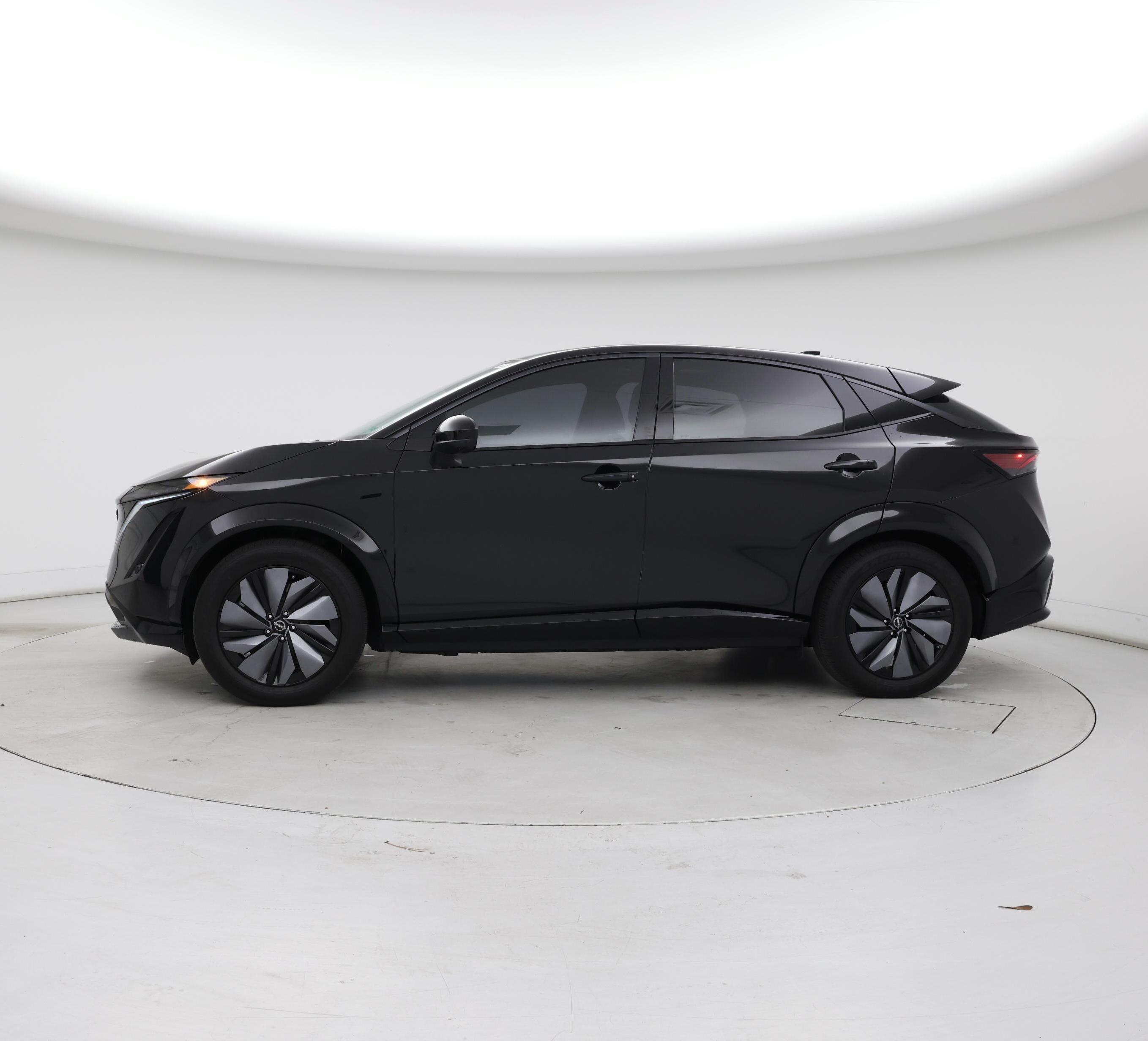 Thumbnail: 2023 Nissan Ariya - 3