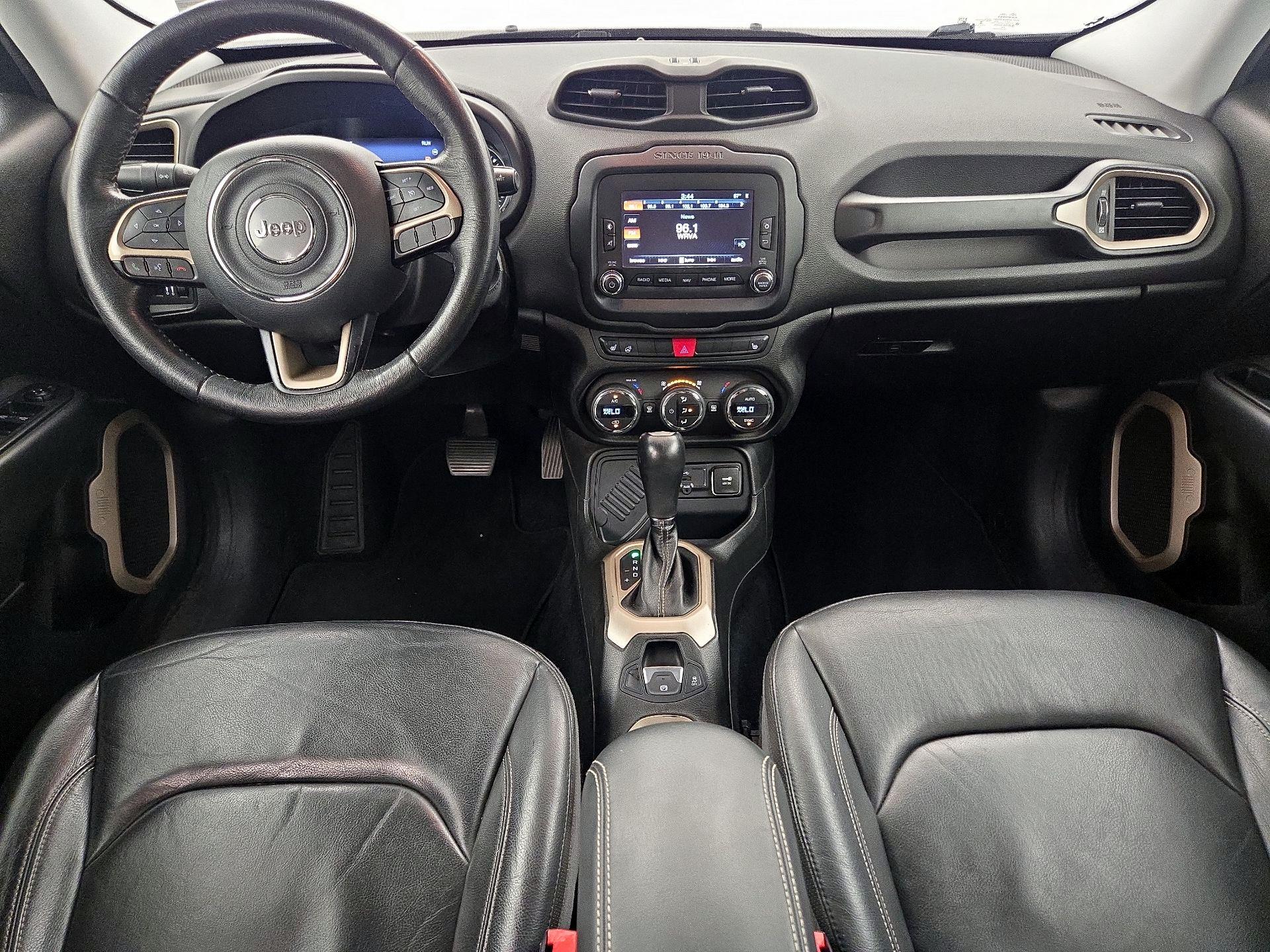 Thumbnail: 2016 Jeep Renegade - 9