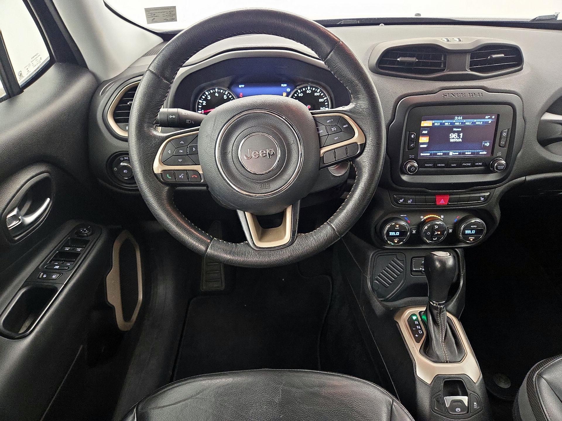 Thumbnail: 2016 Jeep Renegade - 10