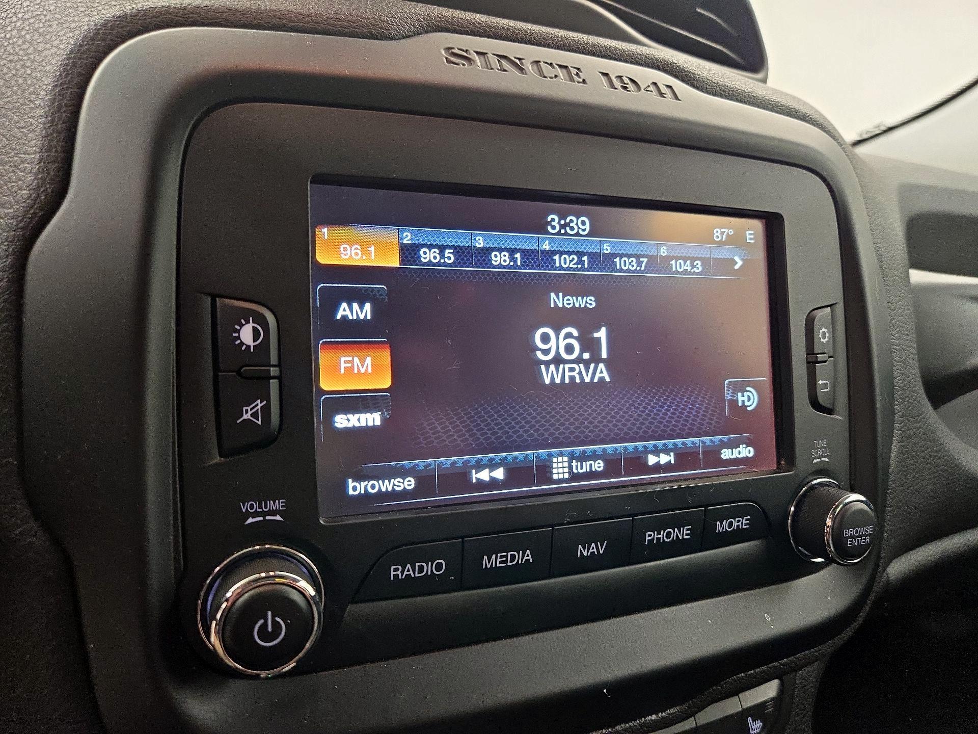 Thumbnail: 2016 Jeep Renegade - 16