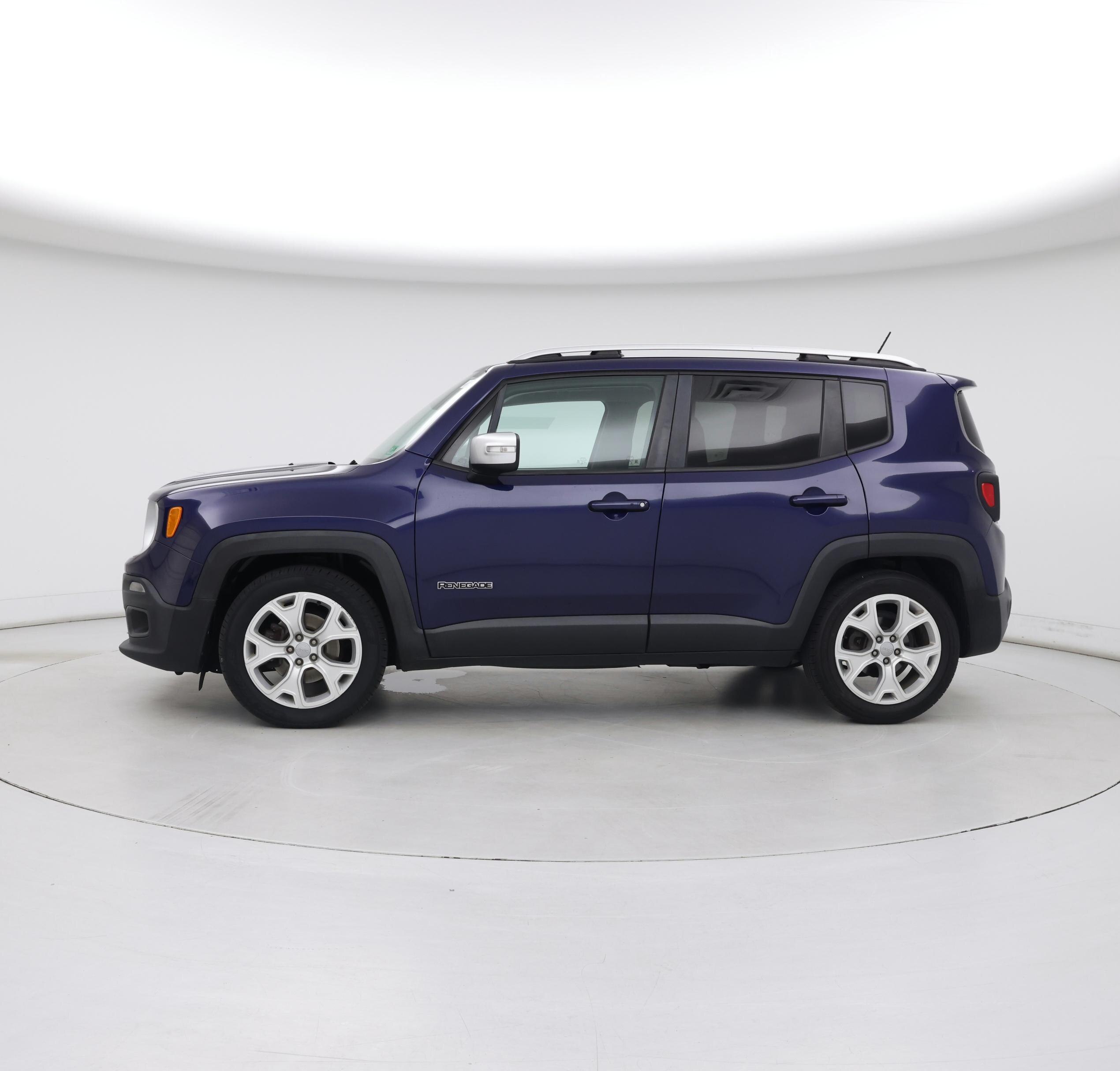 Thumbnail: 2016 Jeep Renegade - 3
