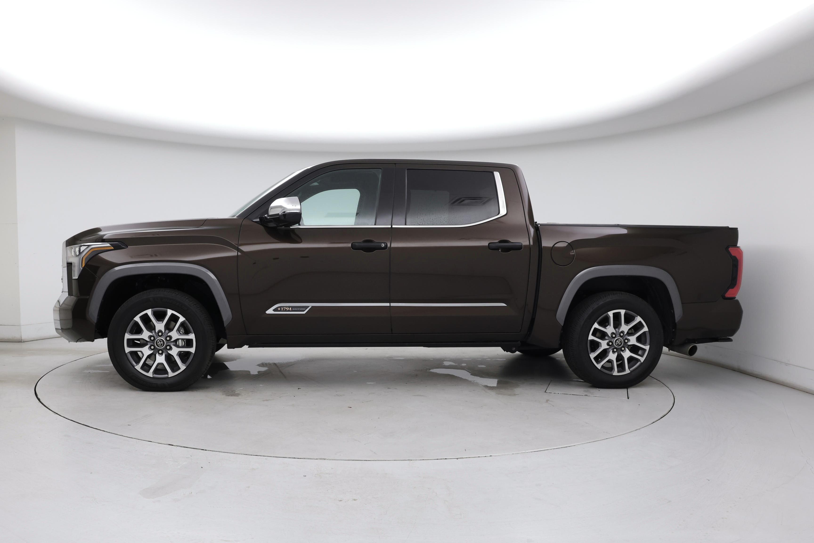 Thumbnail: 2023 Toyota Tundra - 3