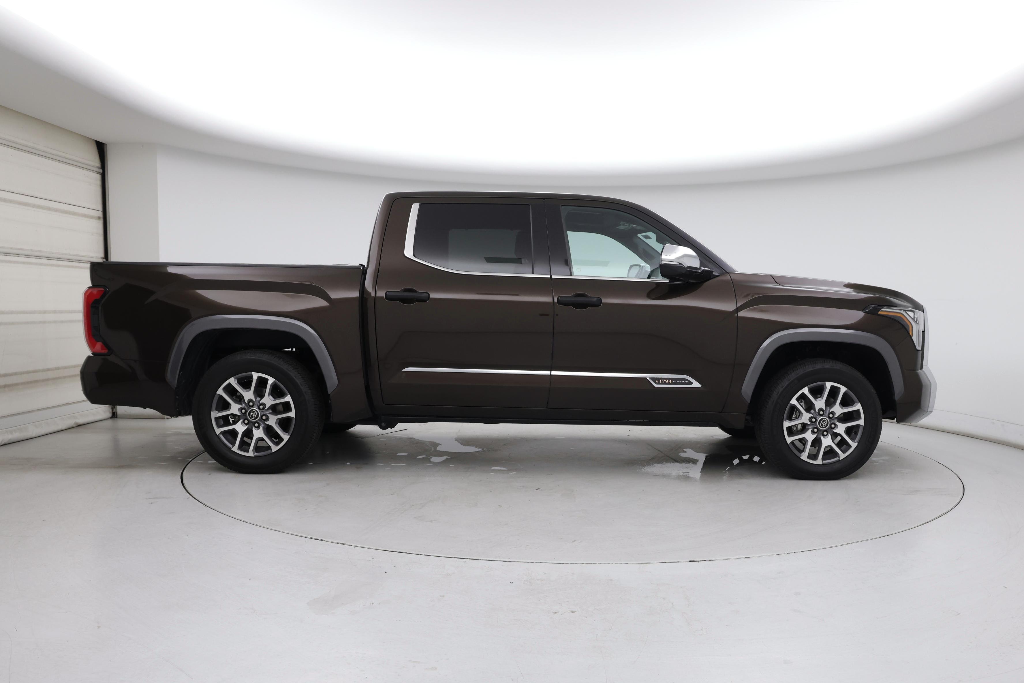 Thumbnail: 2023 Toyota Tundra - 7
