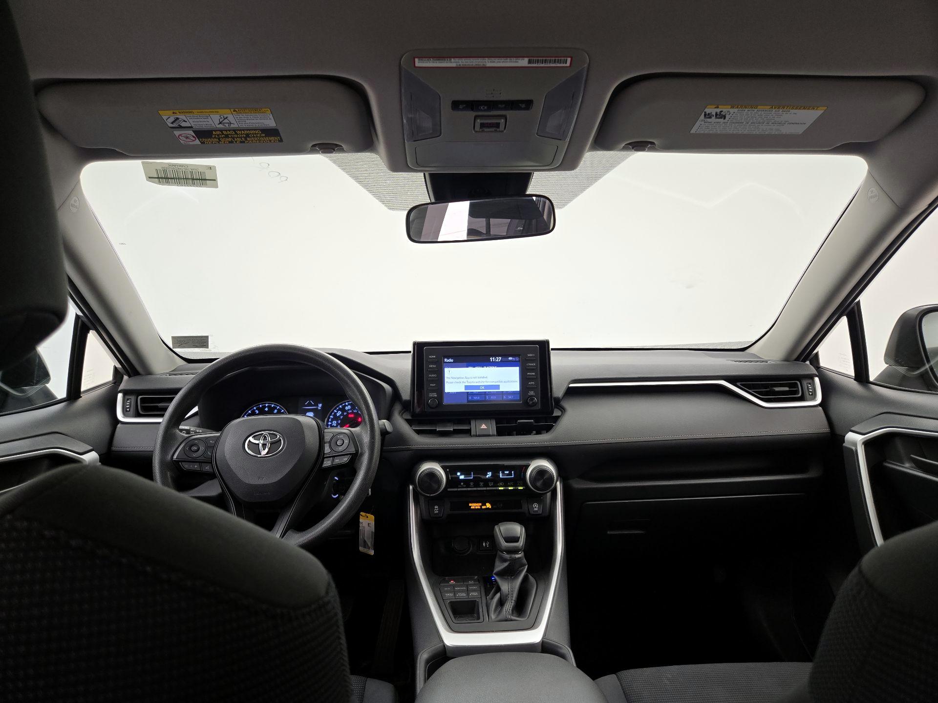 Thumbnail: 2019 Toyota RAV4 - 9