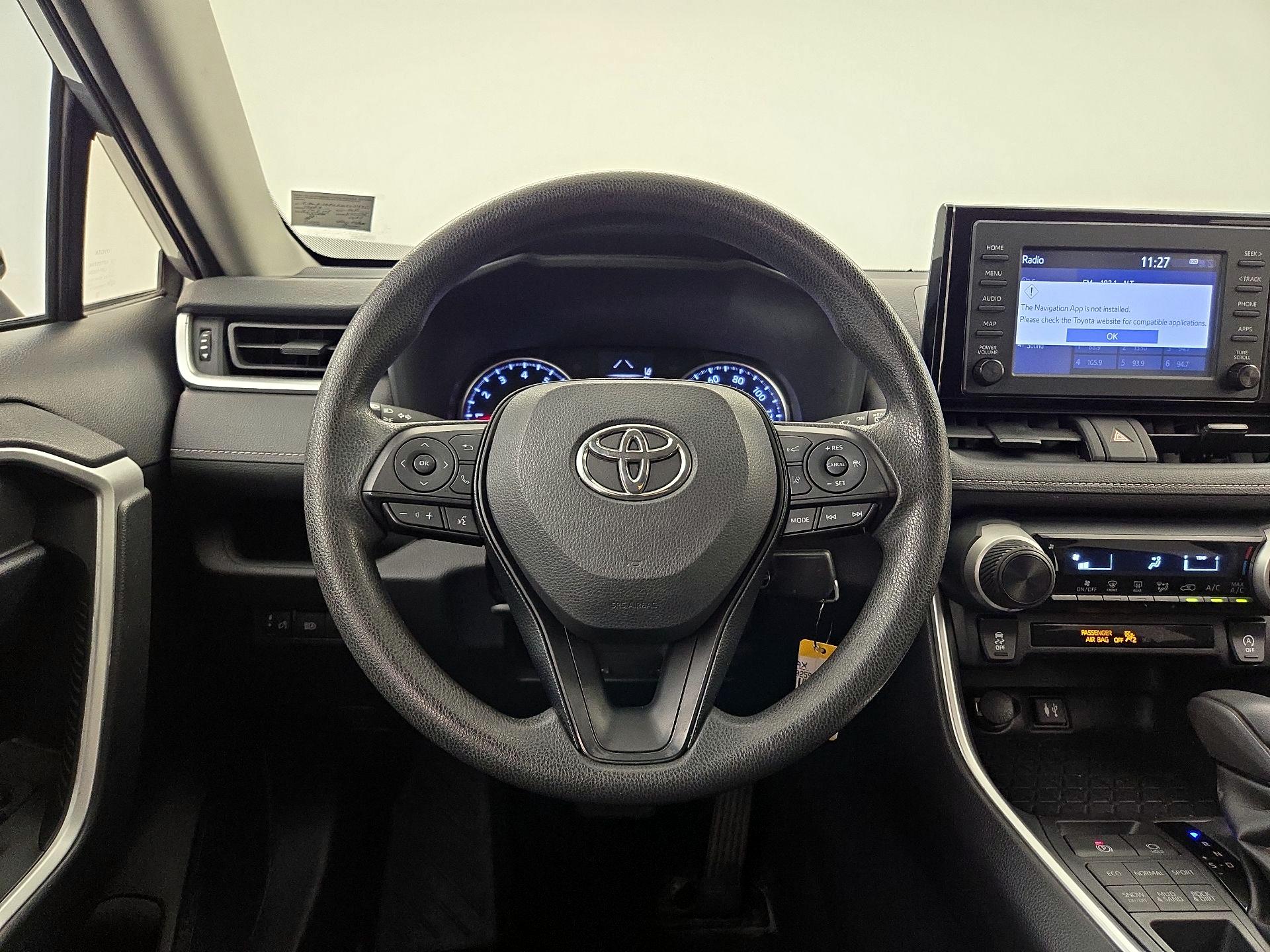 Thumbnail: 2019 Toyota RAV4 - 10