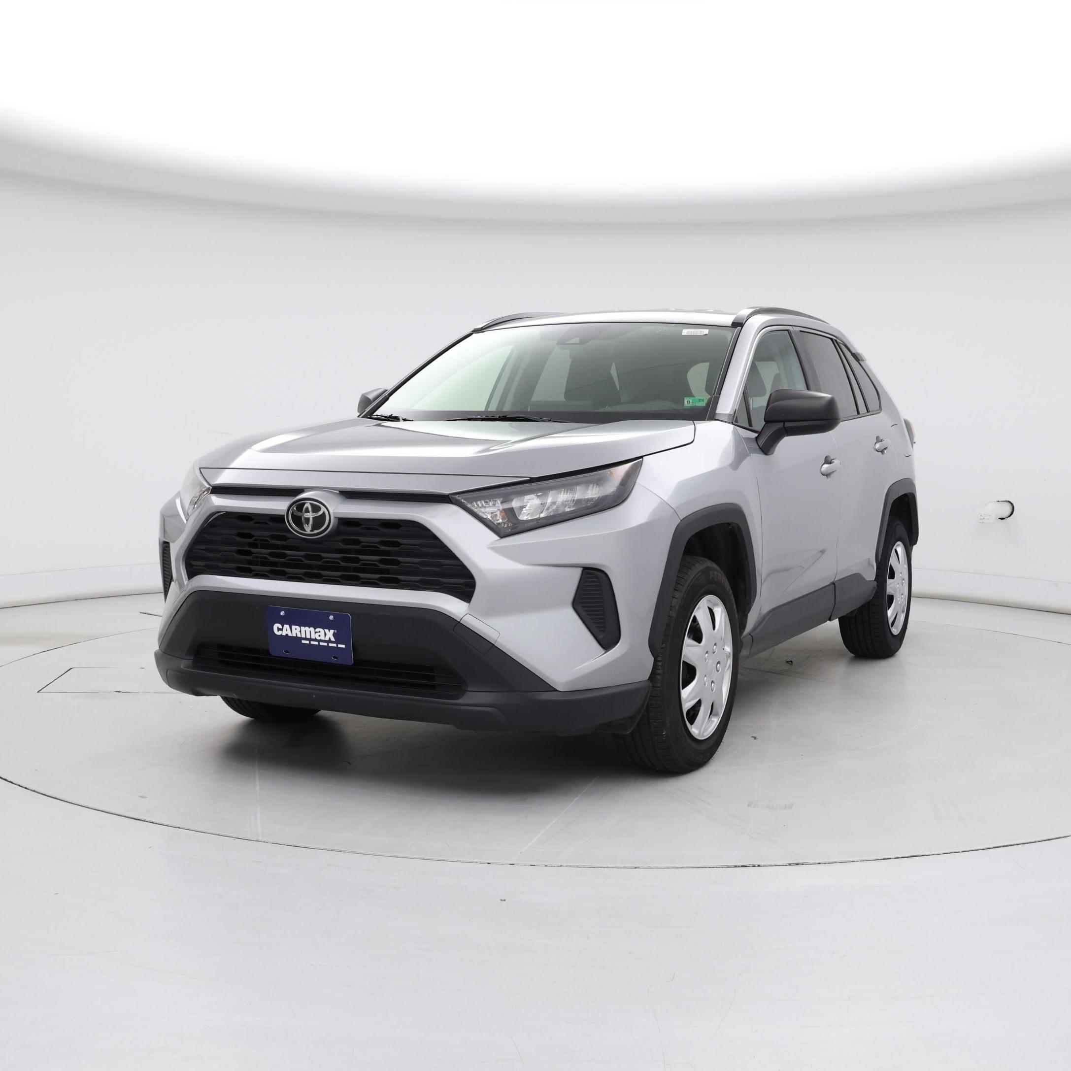 Thumbnail: 2019 Toyota RAV4 - 4