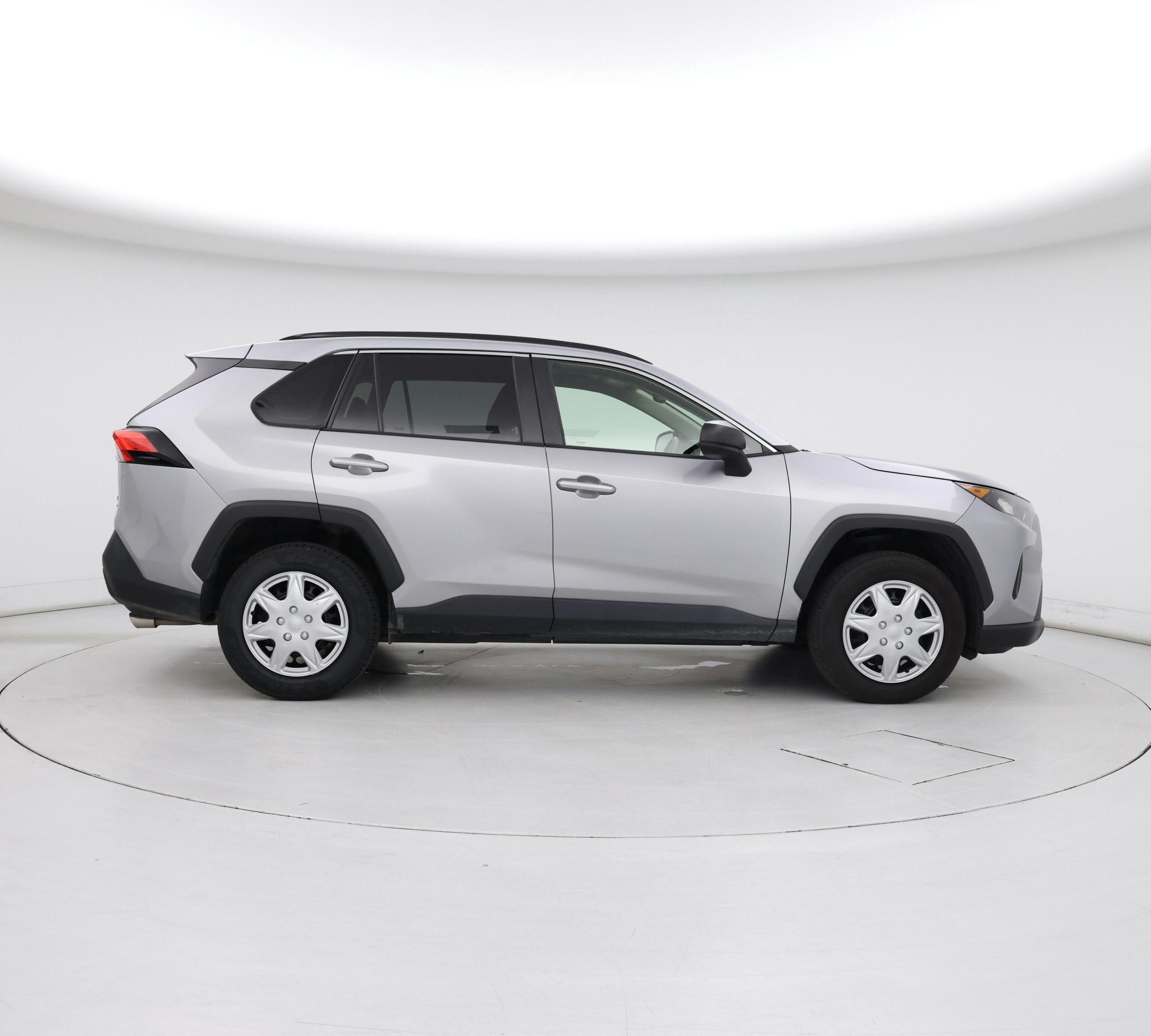 Thumbnail: 2019 Toyota RAV4 - 7